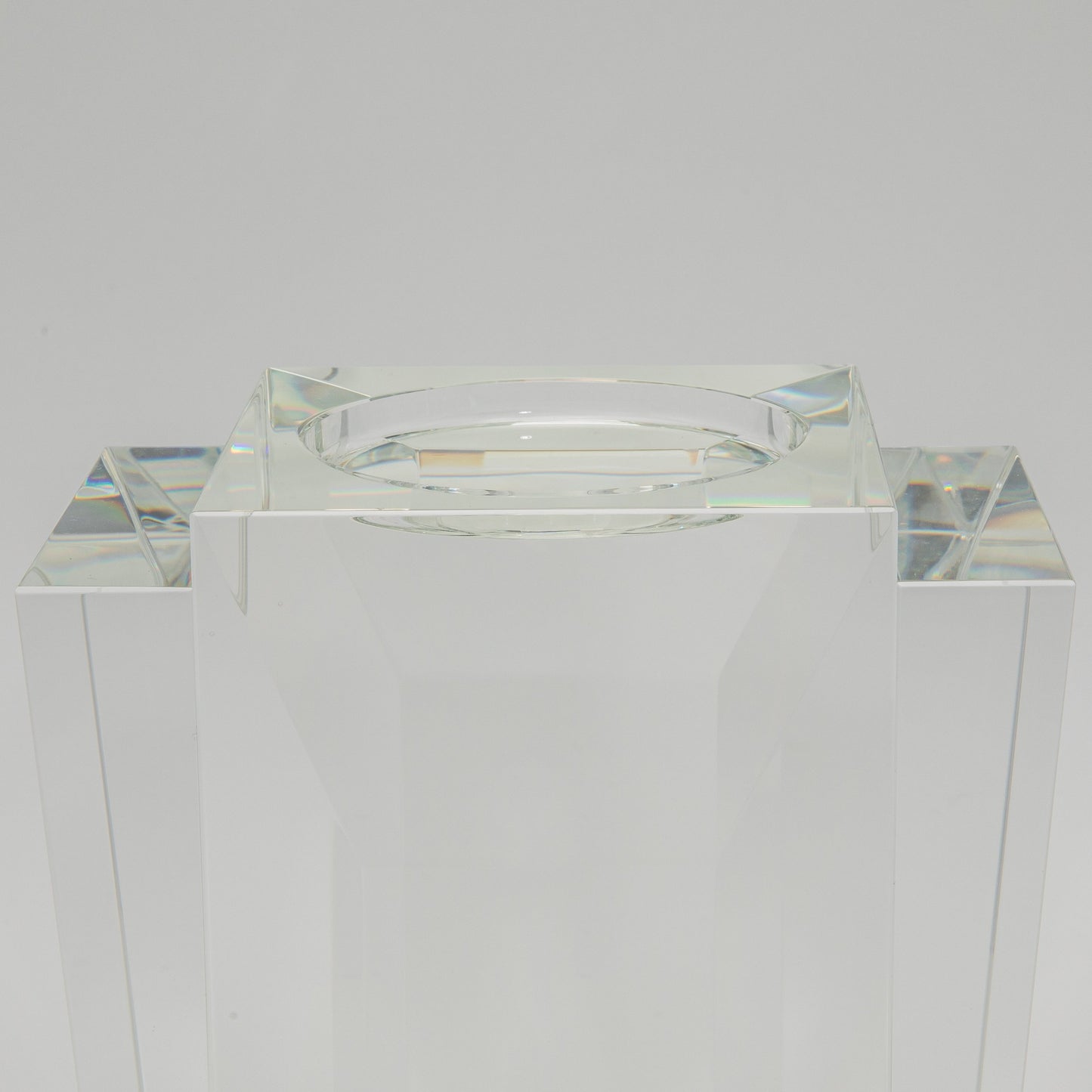 Crystal Fins Pillar by KA Glass