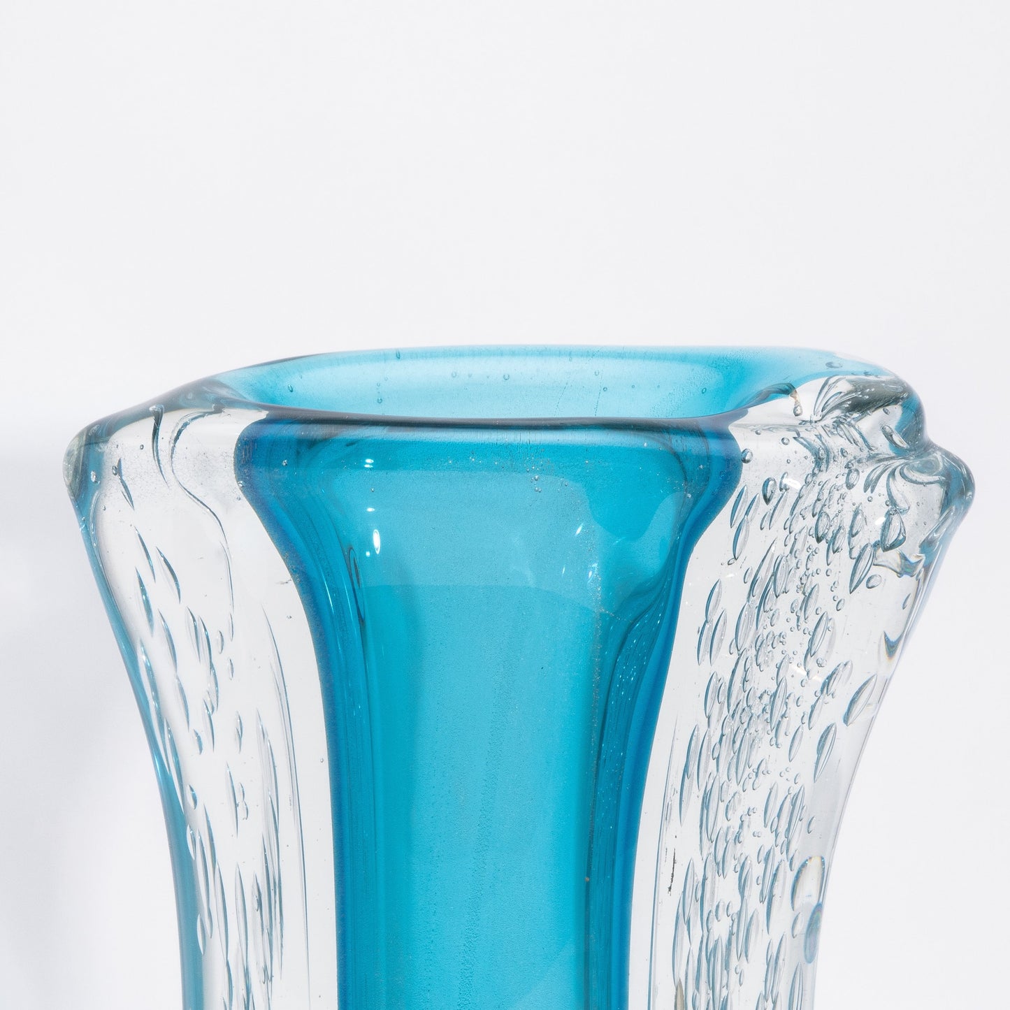 Murano Modern Fluid Vase in Aquamarine Blue with Bubbles
