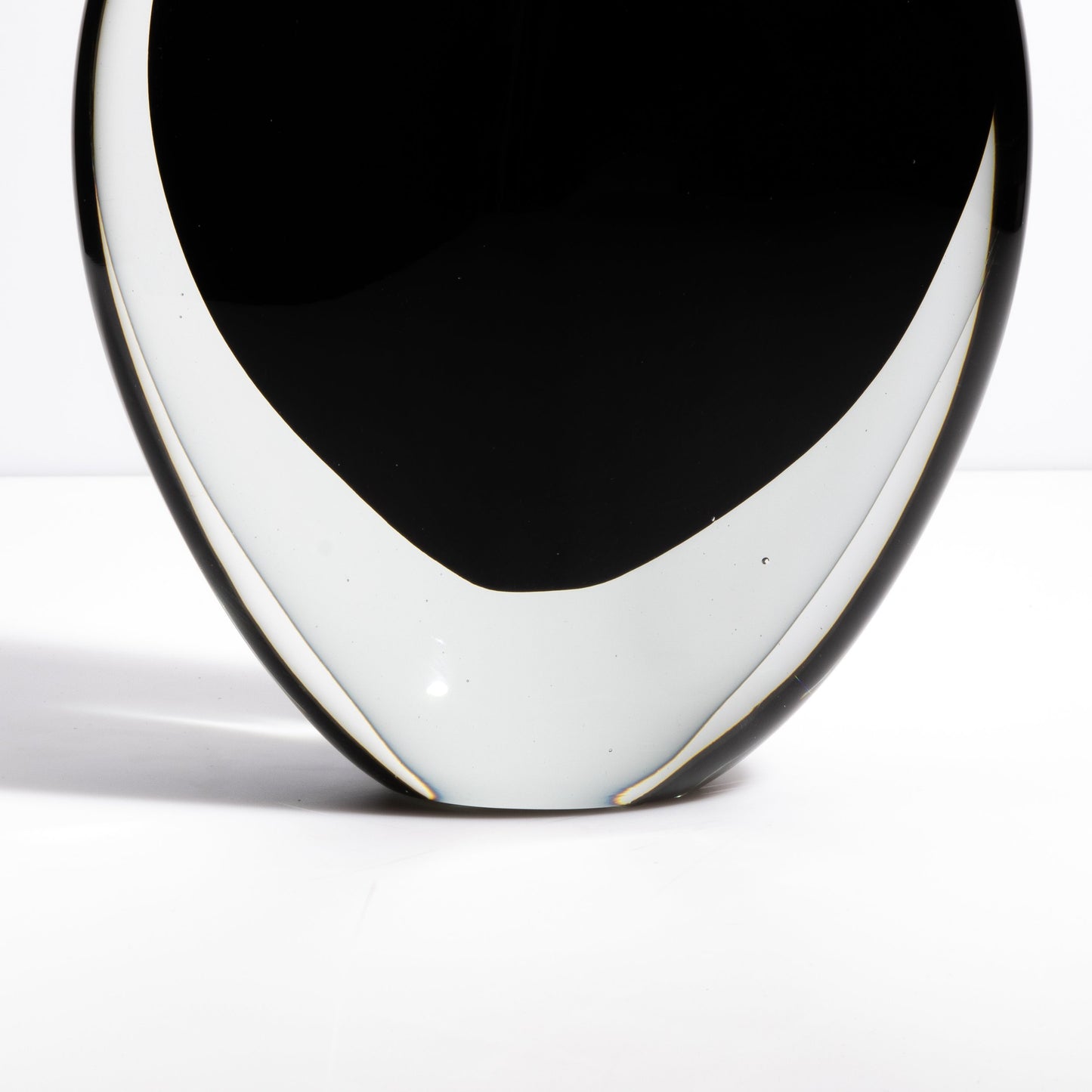 Murano Vase With Side Cut in Onyx Black