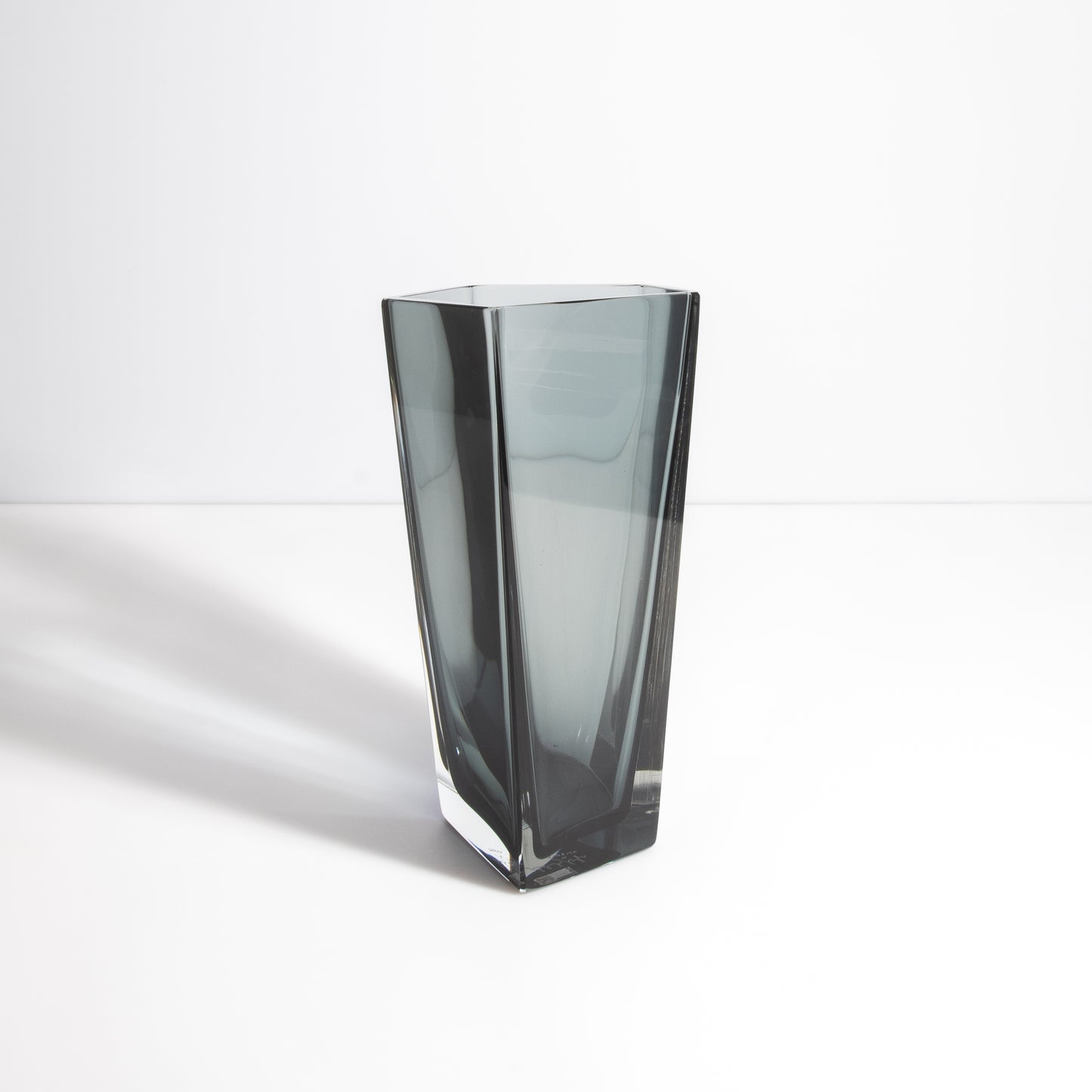 Murano Penta Vase in Grey