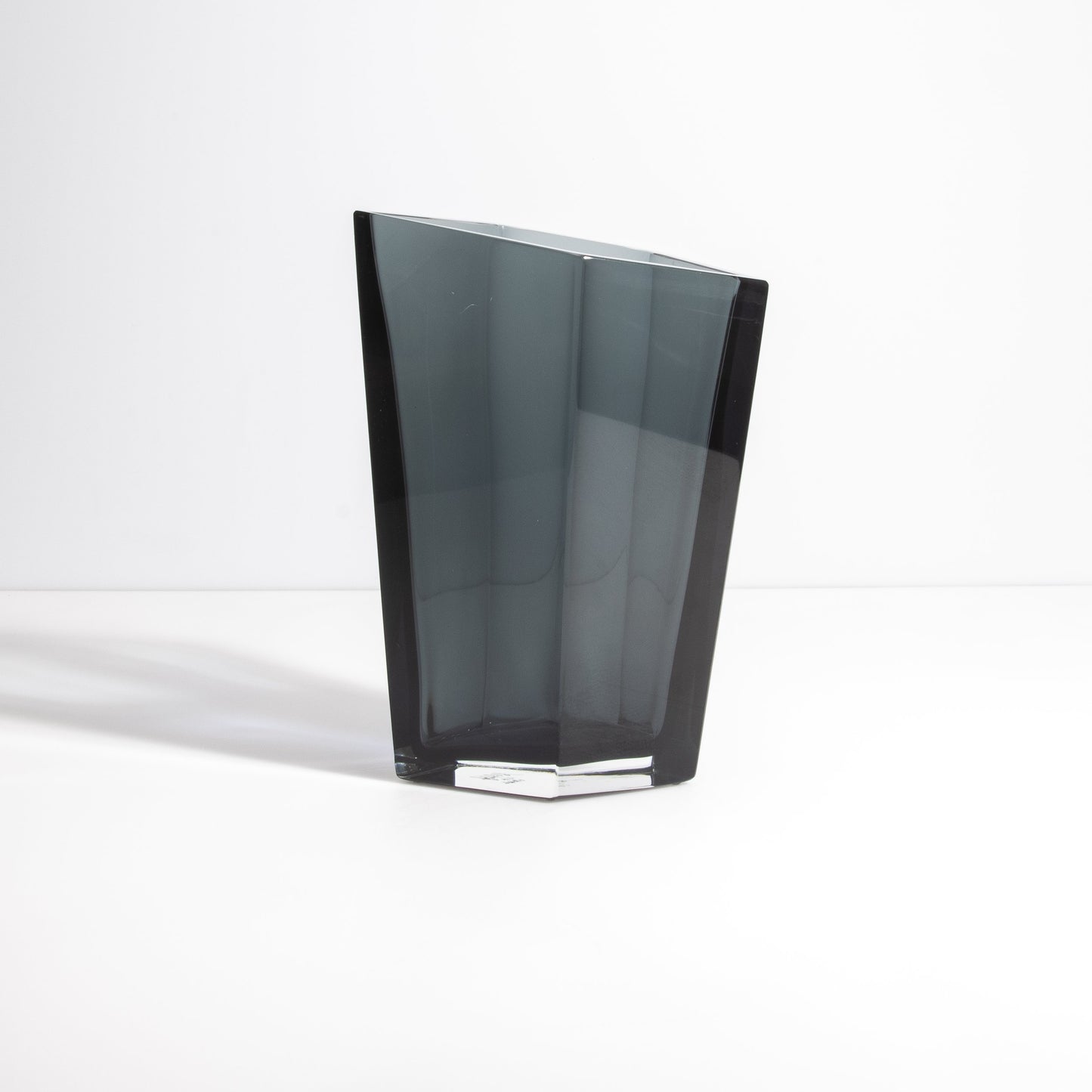 Murano Penta Vase in Grey