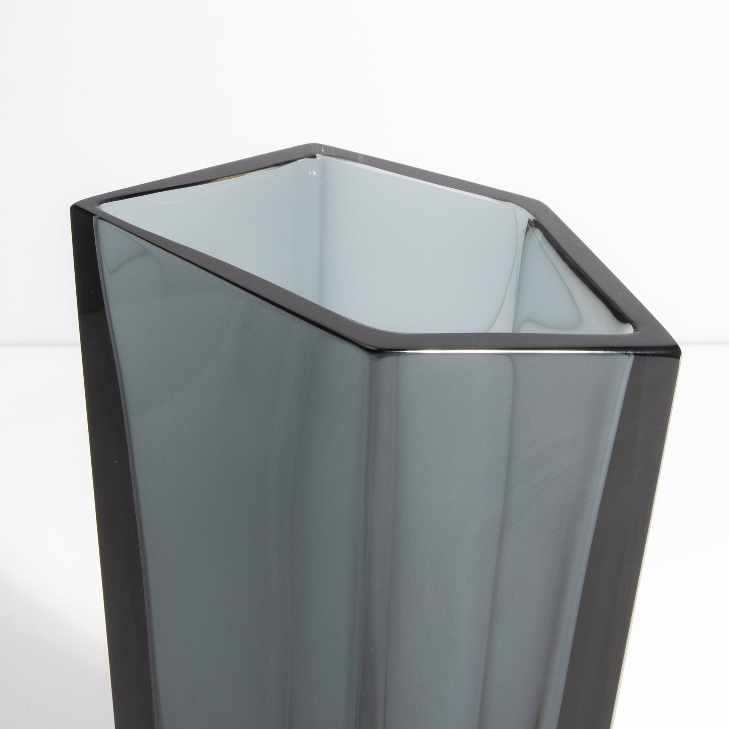 Murano Penta Vase in Grey