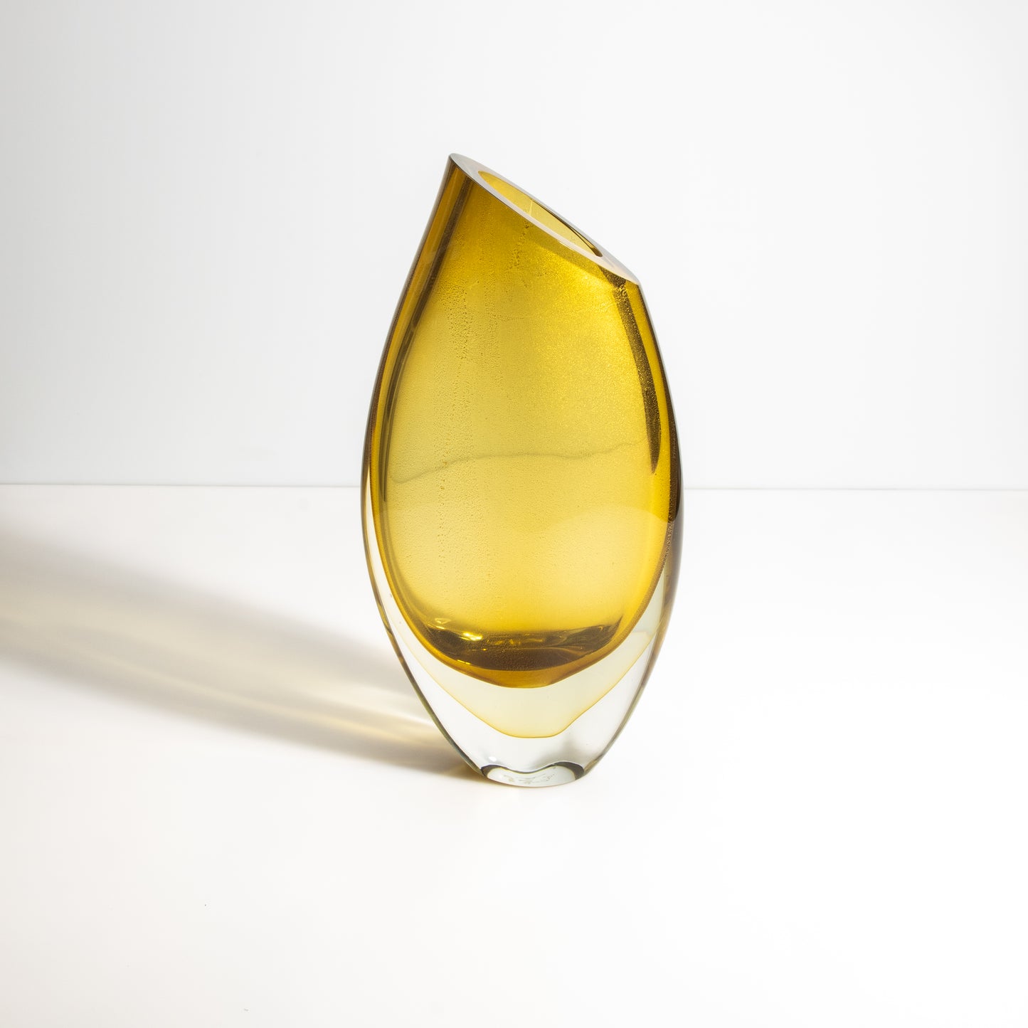 Murano Teardrop Vase in Amber with 24-Karat Gold Flecks