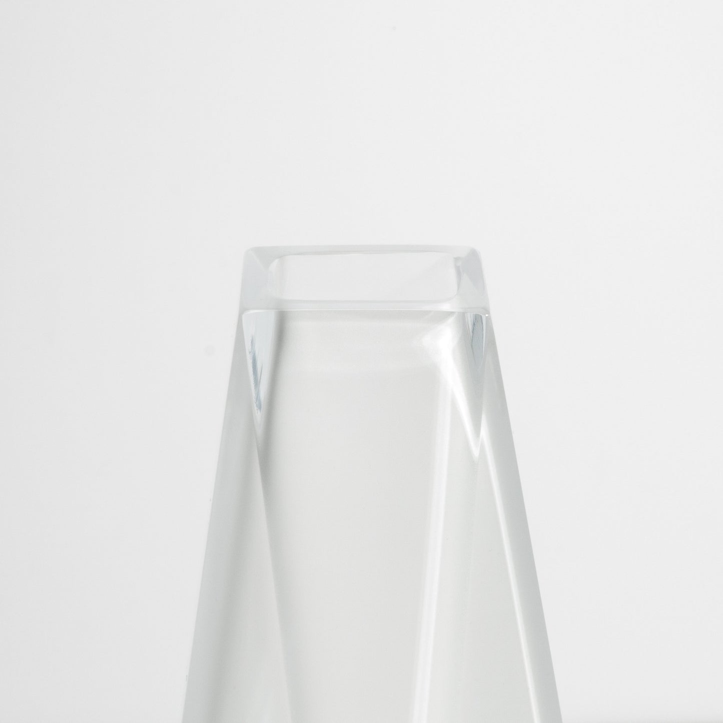 Murano Goccia Vase in Frosted White