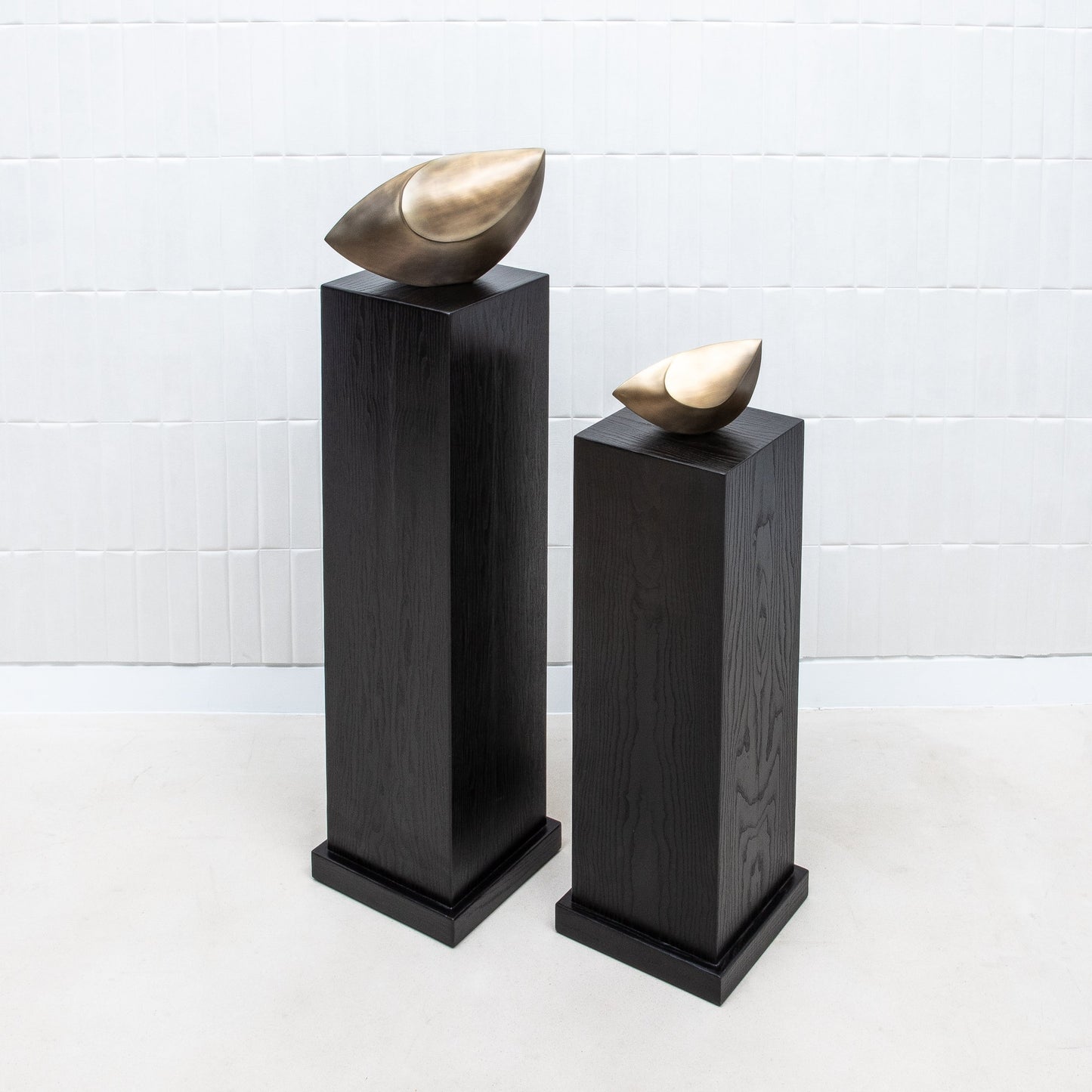 Modern Classic Oak Columns by R&Y Augousti