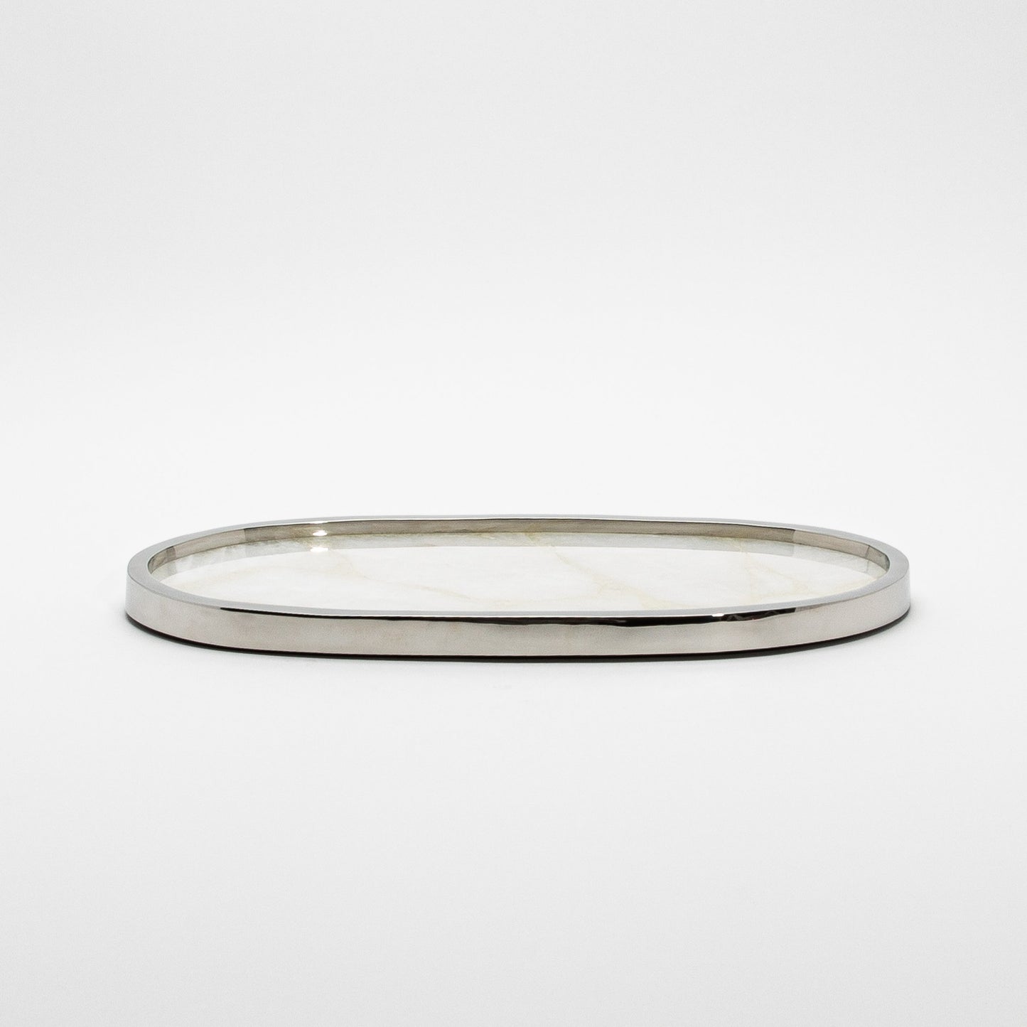 Oval Tray in White Quartz with Polished Stainless Steel by Kifu Paris