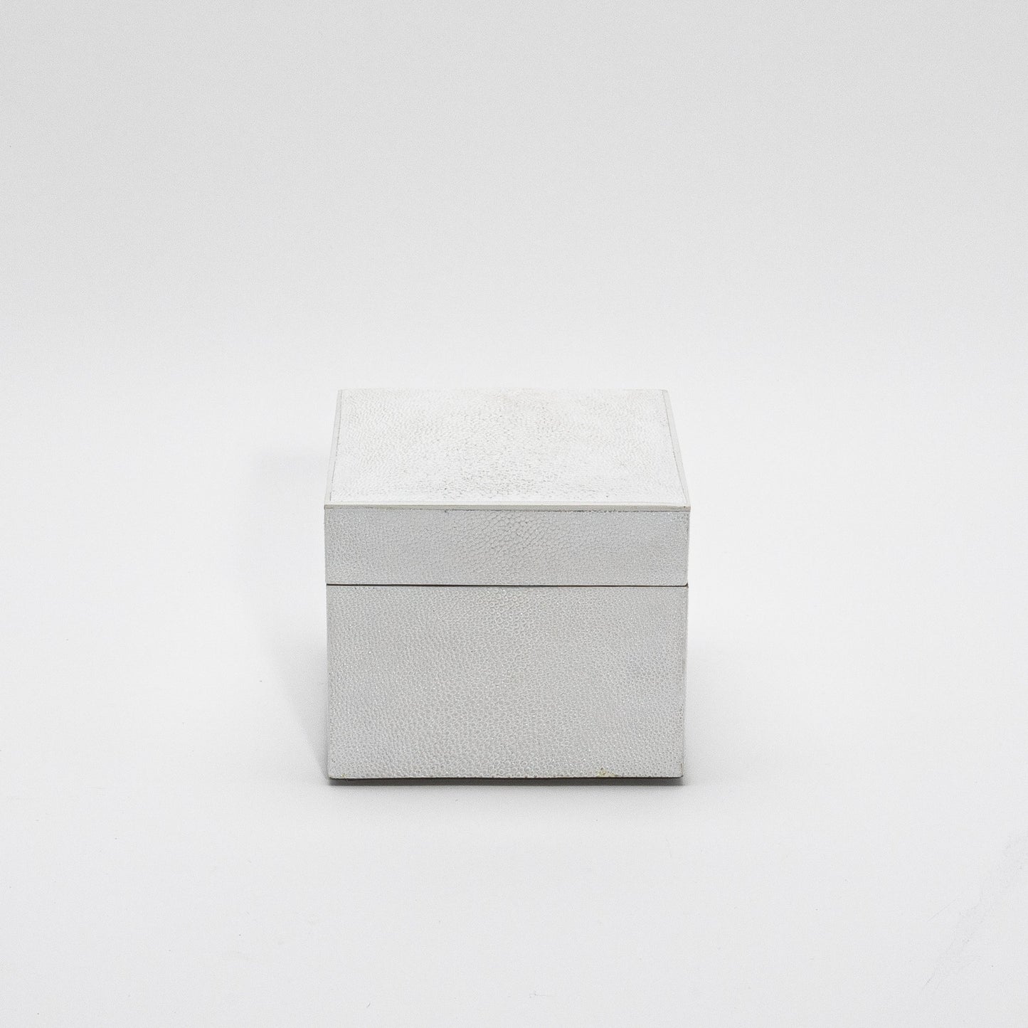 Set of 3 Curved Top Boxes in White Shagreen by R&Y Augousti