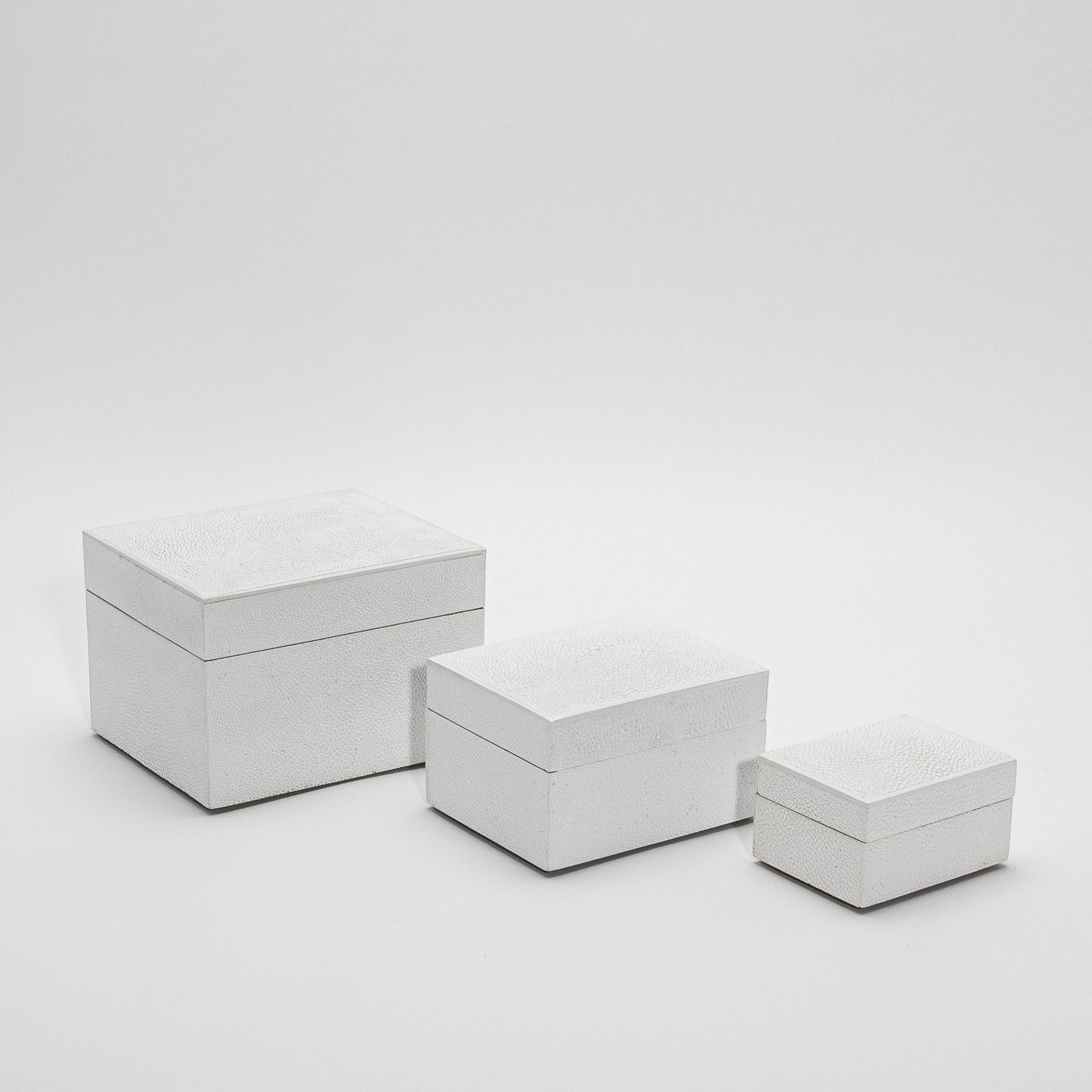 Set of 3 Curved Top Boxes in White Shagreen by R&Y Augousti
