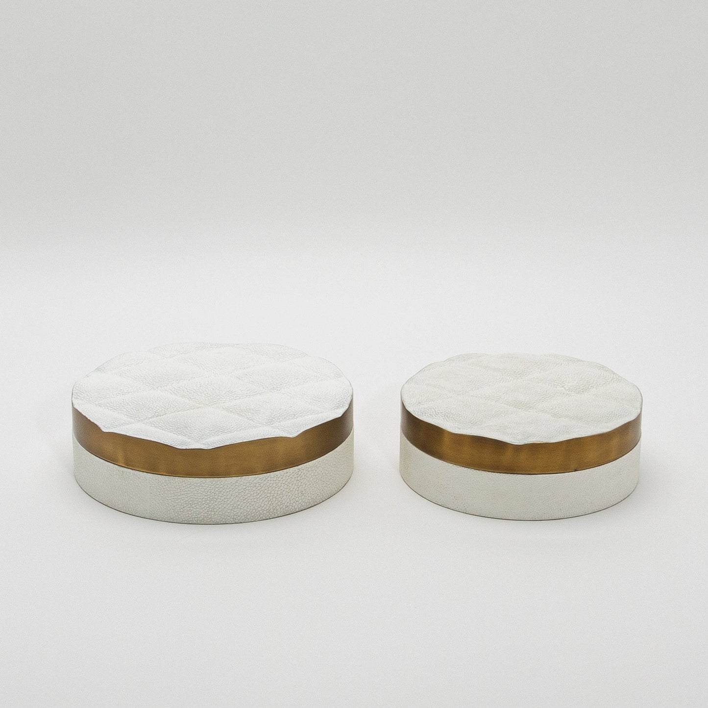 Set of 2 Quilted Boxes in White Shagreen with Bronze Patina Brass by Kifu Paris
