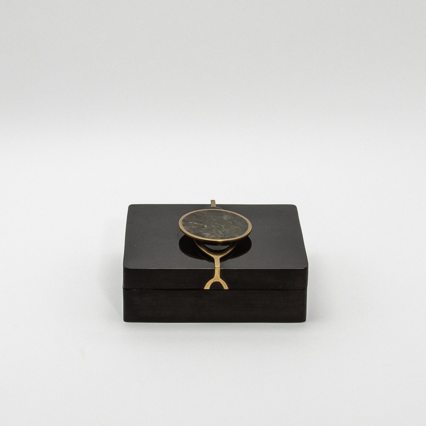 Set of 2 Boxes in Shell with Semi-Precious Stone and Brass by Kifu Paris