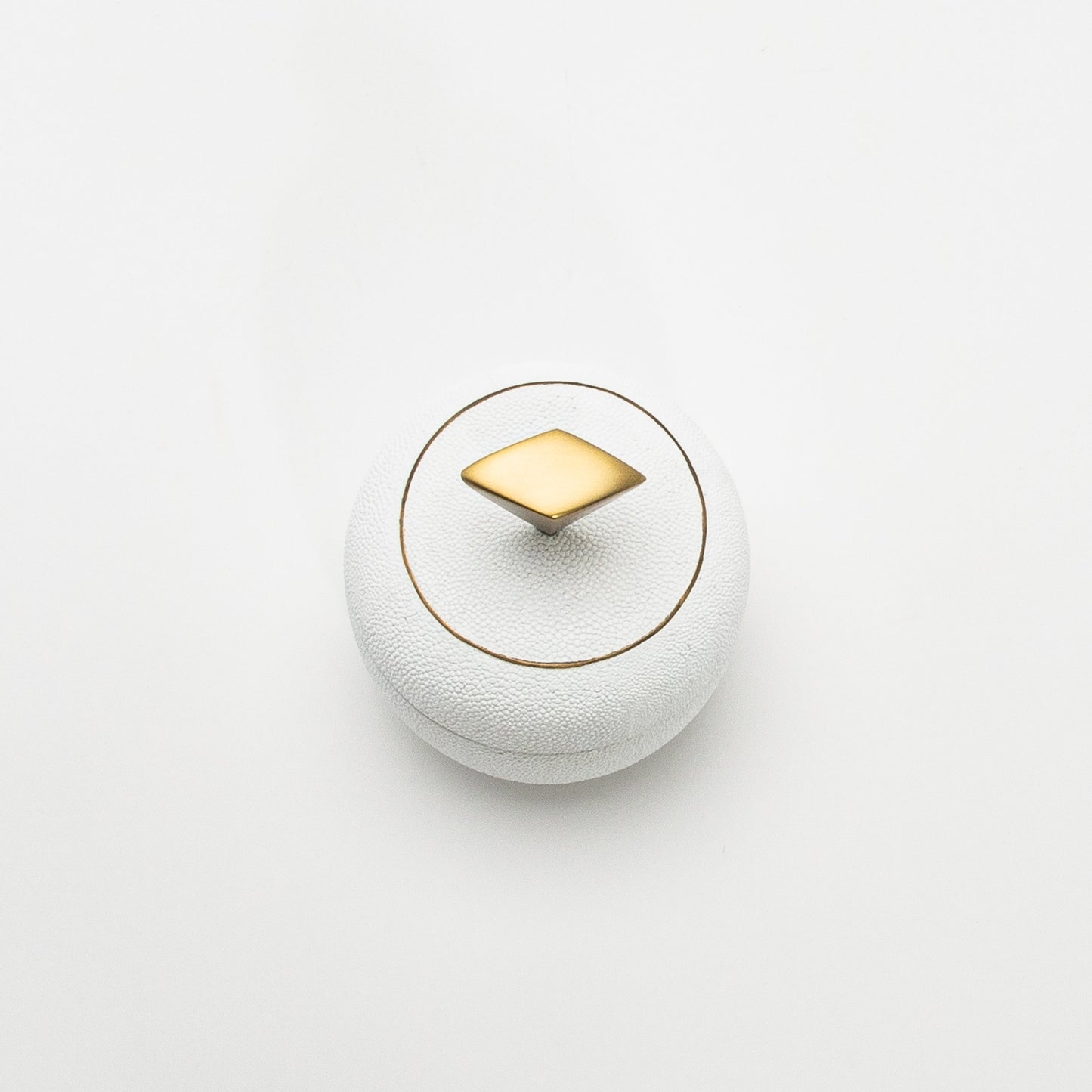 Set of 2 Round Boxes in White Shagreen with Bronze Patina Brass Knob by Kifu Paris