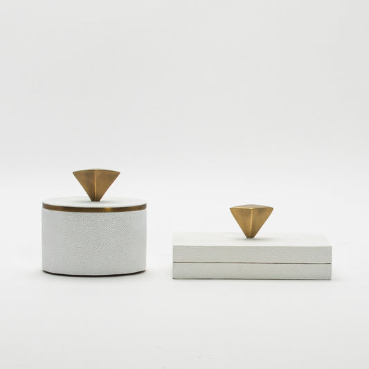 Set of 2 Boxes in White Shagreen with Bronze Patina Brass Knob by Kifu Paris
