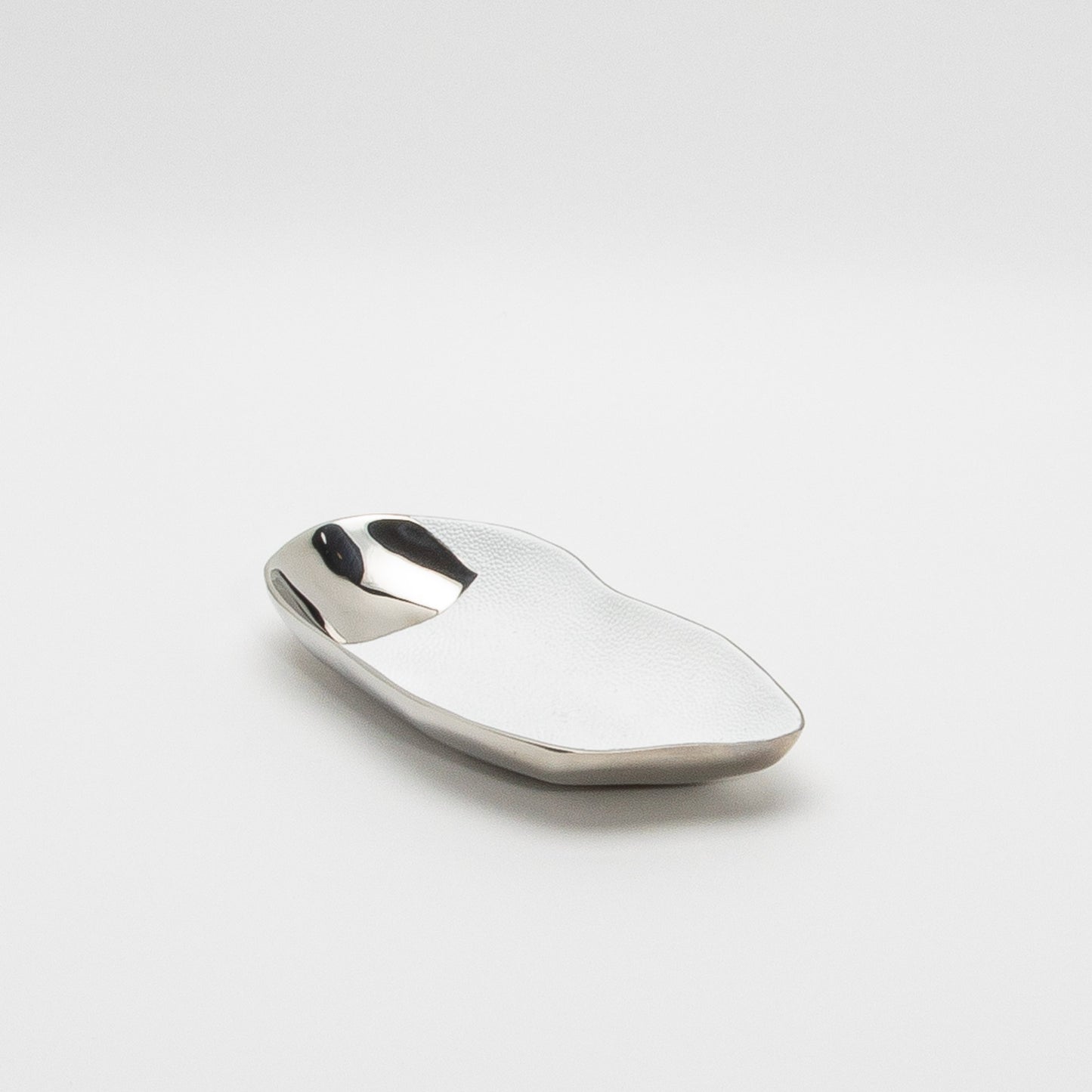 Bowl in Stainless Steel with White Shagreen Details by KIFU Paris