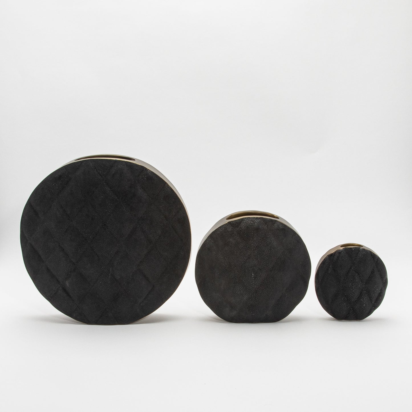 Quilted Vase in Black Shagreen with Brass by KIFU Paris