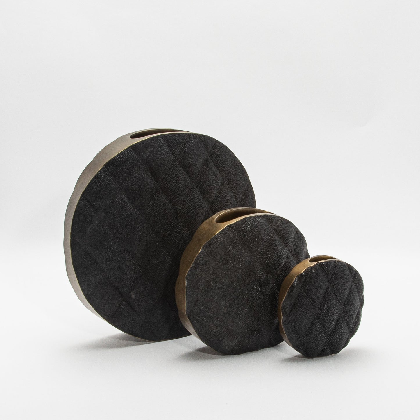 Quilted Vase in Black Shagreen with Brass by KIFU Paris