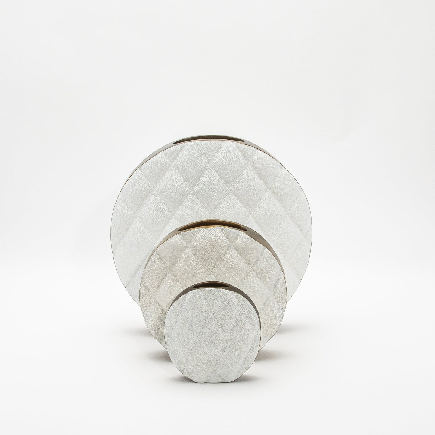 Quilted Vase in White Shagreen with Brass by Kifu Paris