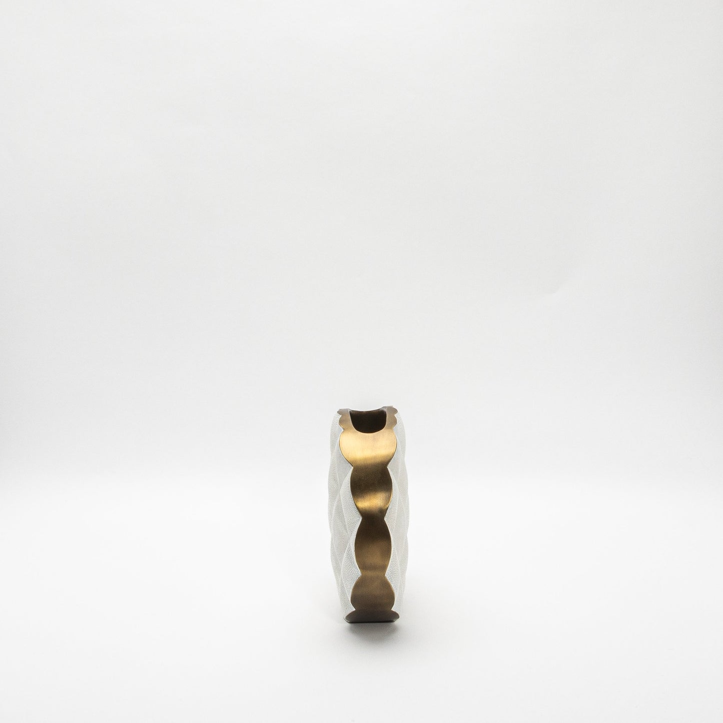 Quilted Vase in White Shagreen with Brass by KIFU Paris