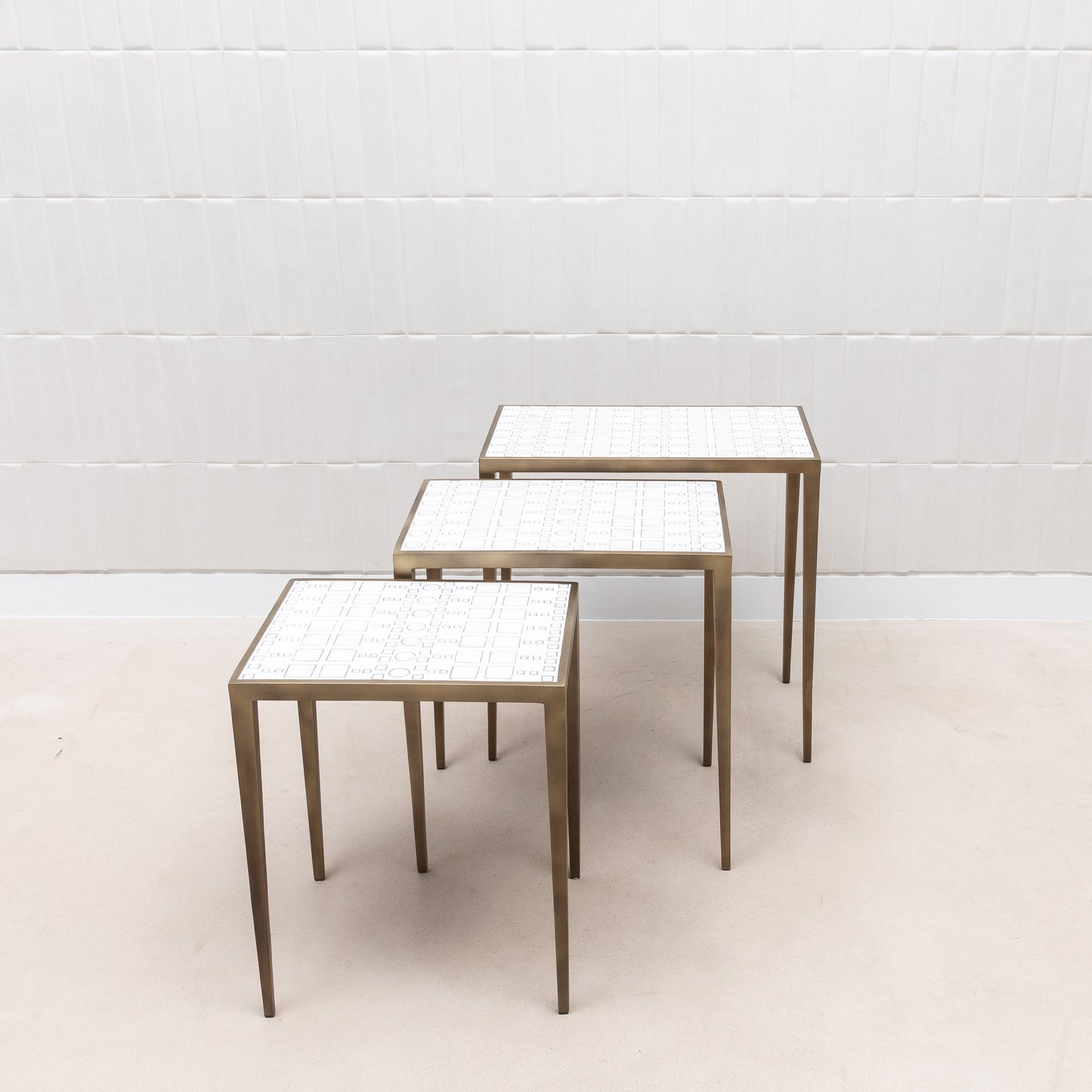 Set of Nesting Tables in White Shagreen and Mother of Pearl by R&Y Augousti