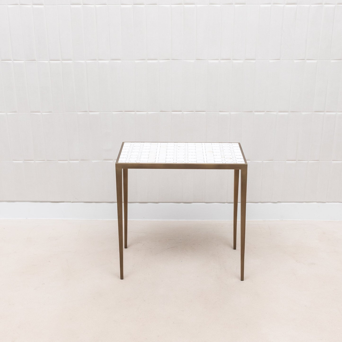 Set of Nesting Tables in White Shagreen and Mother of Pearl by R&Y Augousti