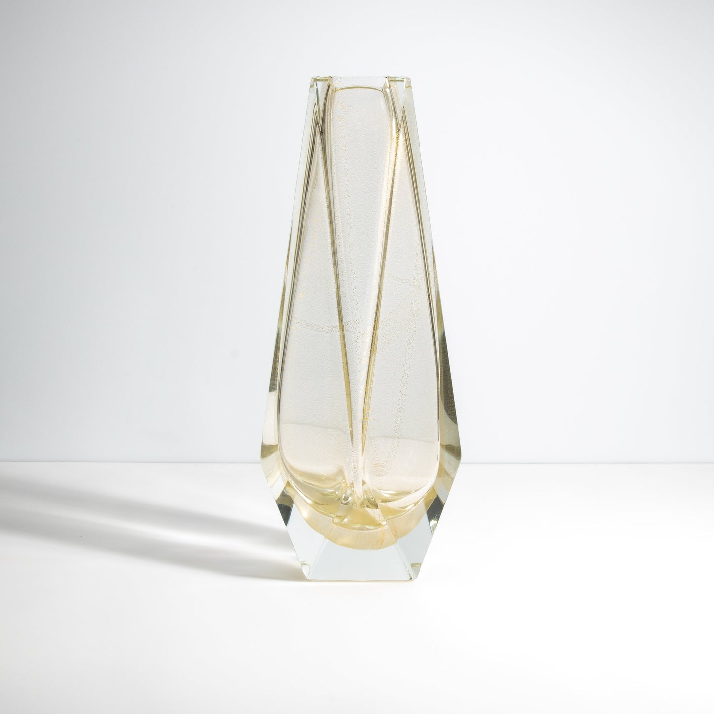 Murano Goccia Vase in Clear with 24-Karat Gold Flecks