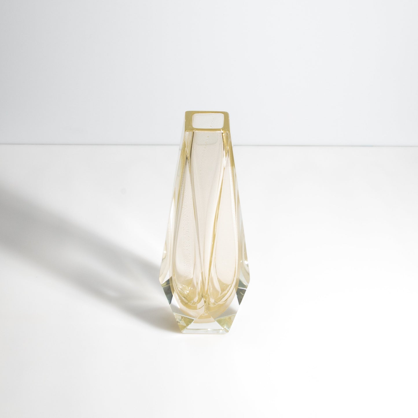 Vase Goccia Clear 24-Karat Gold Flecks M