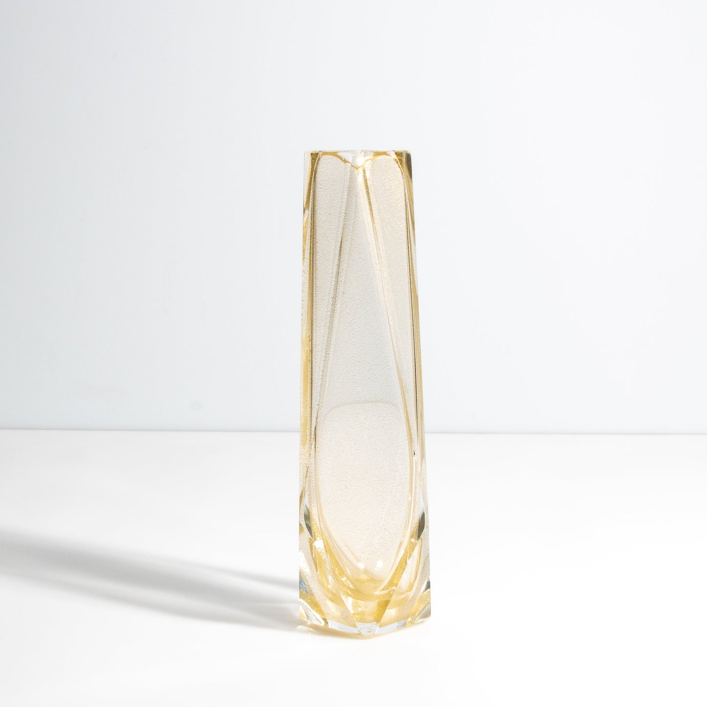 Murano Goccia Vase in Champagne with 24-Karat Gold Flecks