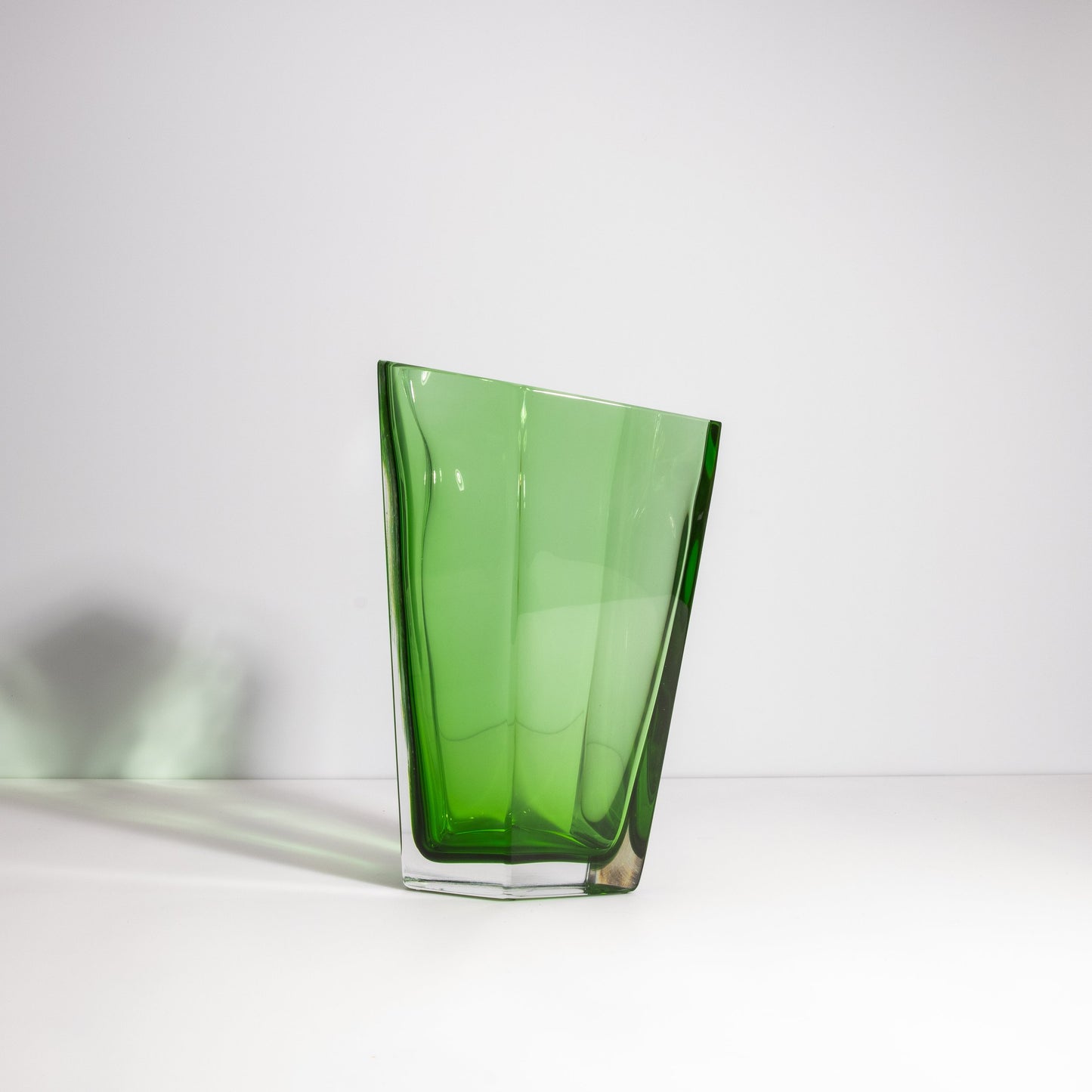 Murano Penta Vase in Emerald Green