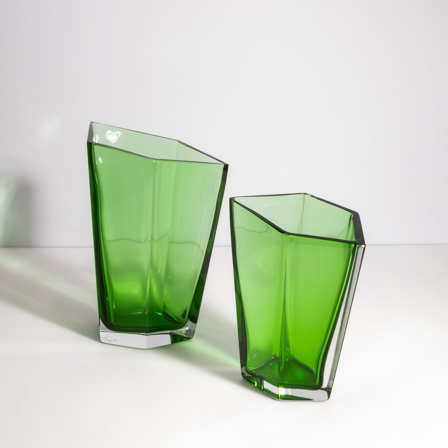 Murano Penta Vase in Emerald Green