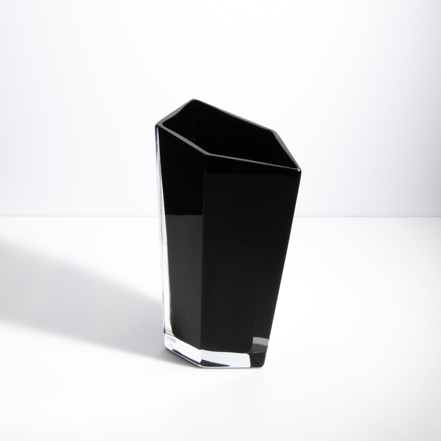 Murano Penta Vase in Onyx Black