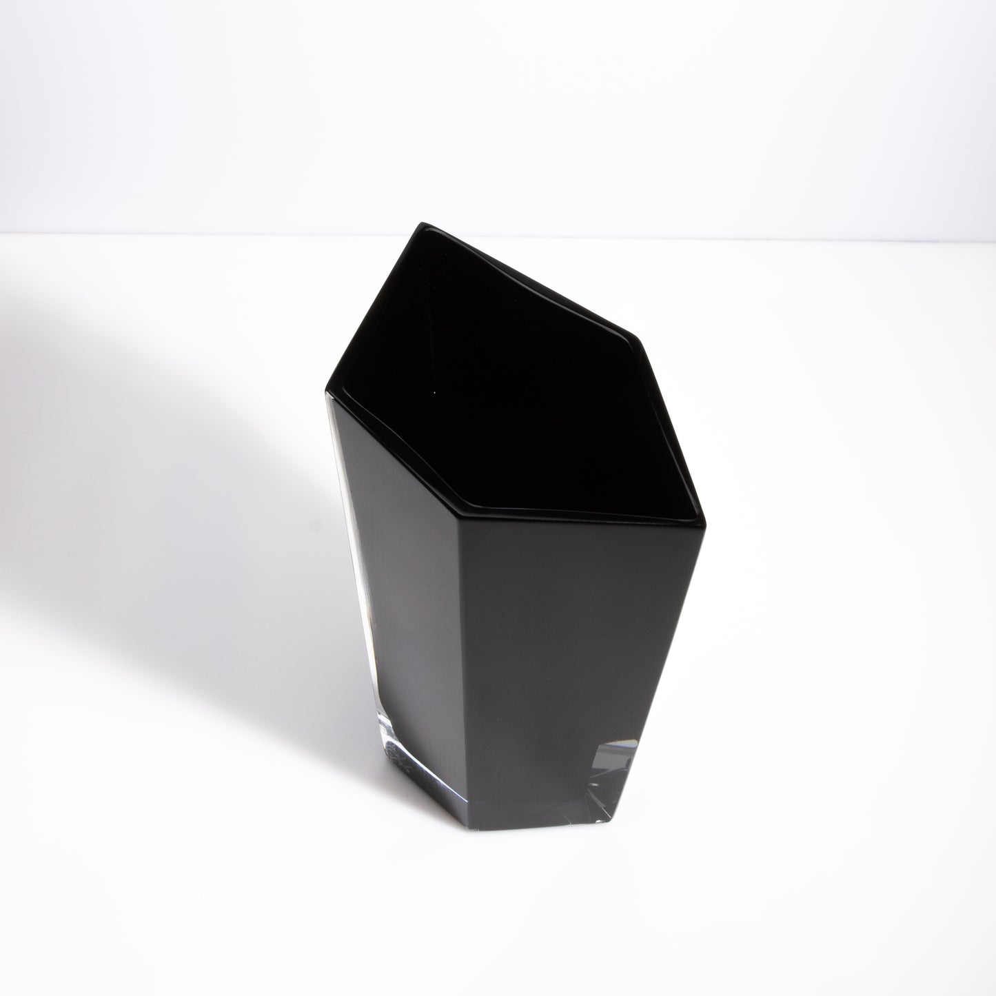 Murano Penta Vase in Onyx Black