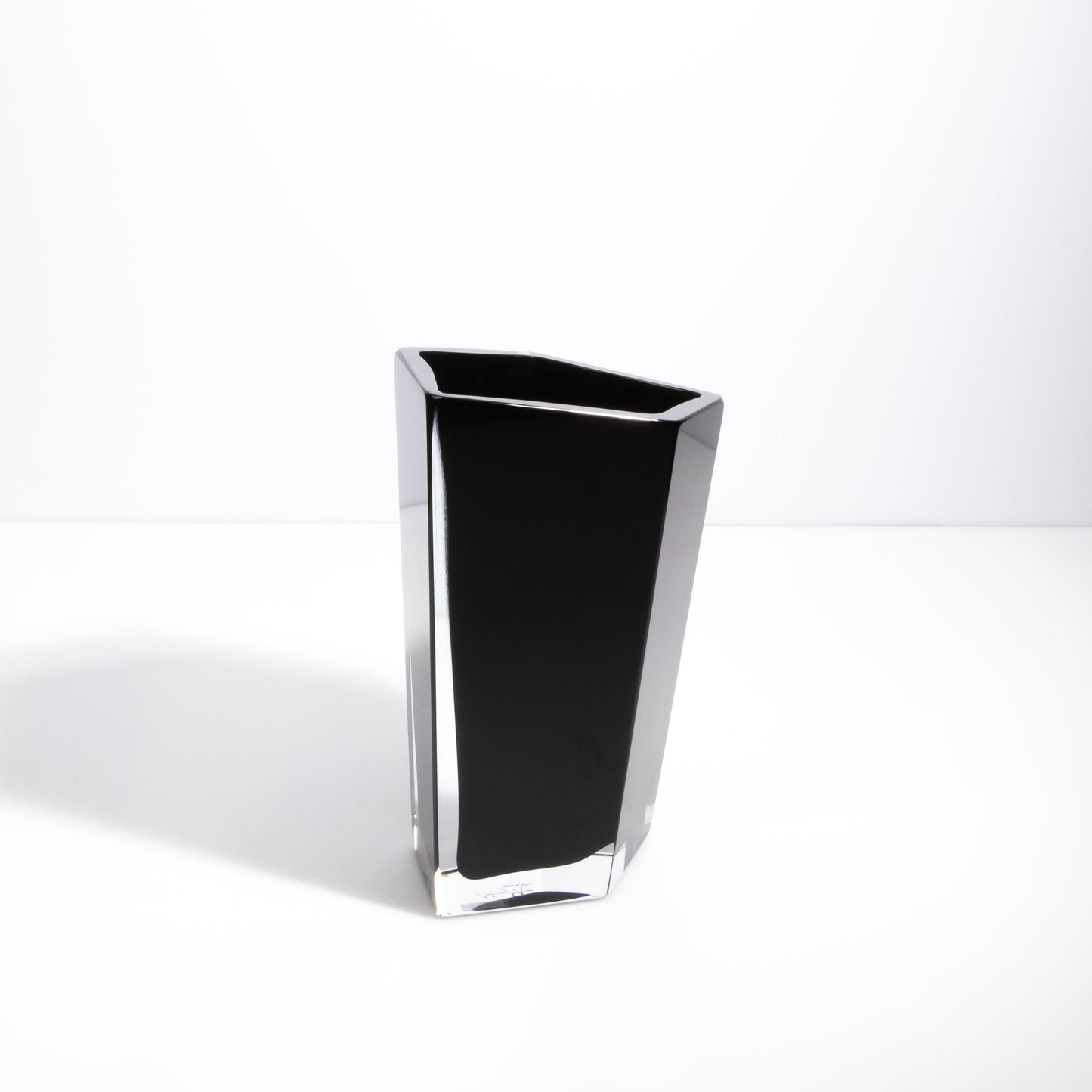 Murano Penta Vase in Onyx Black