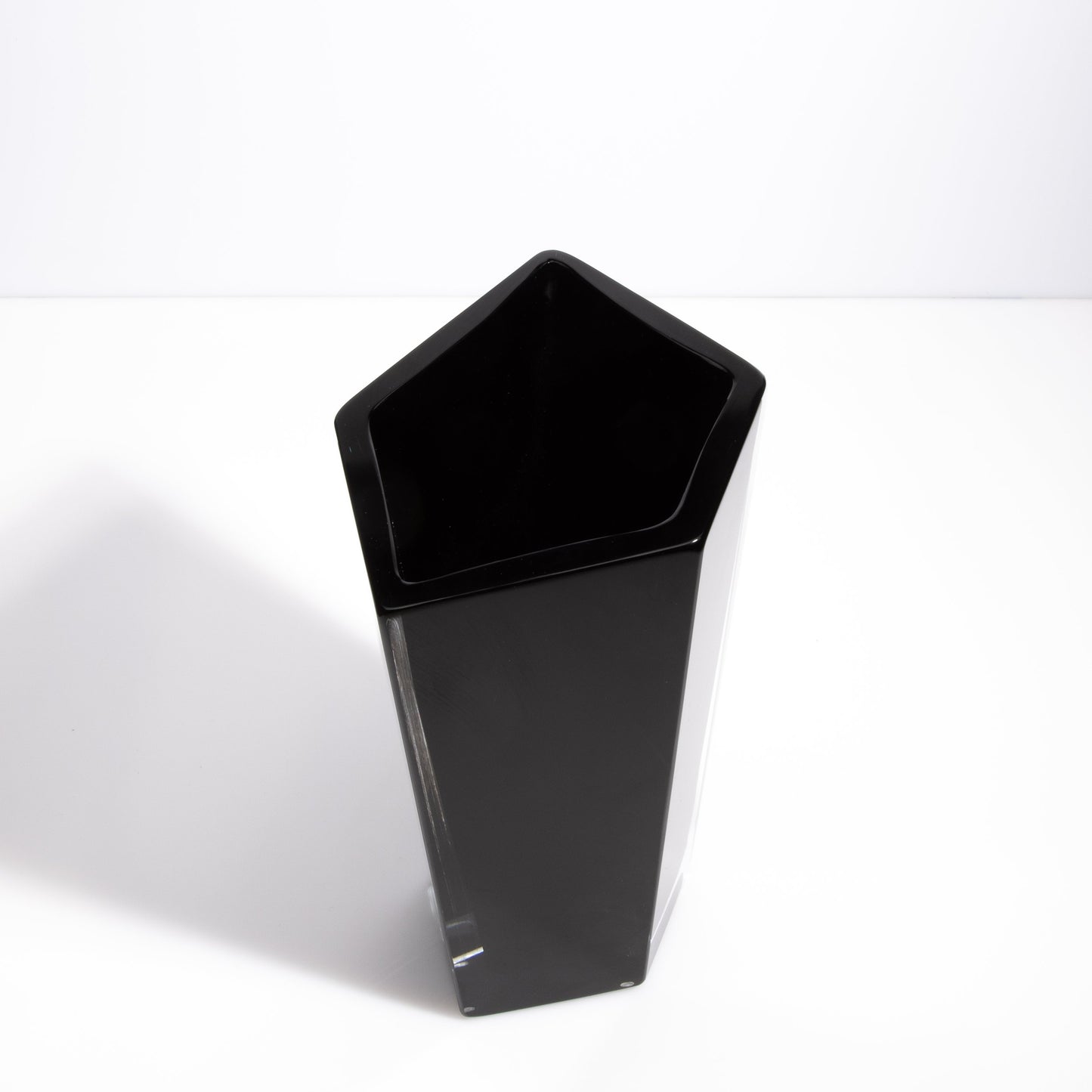 Murano Penta Vase in Onyx Black