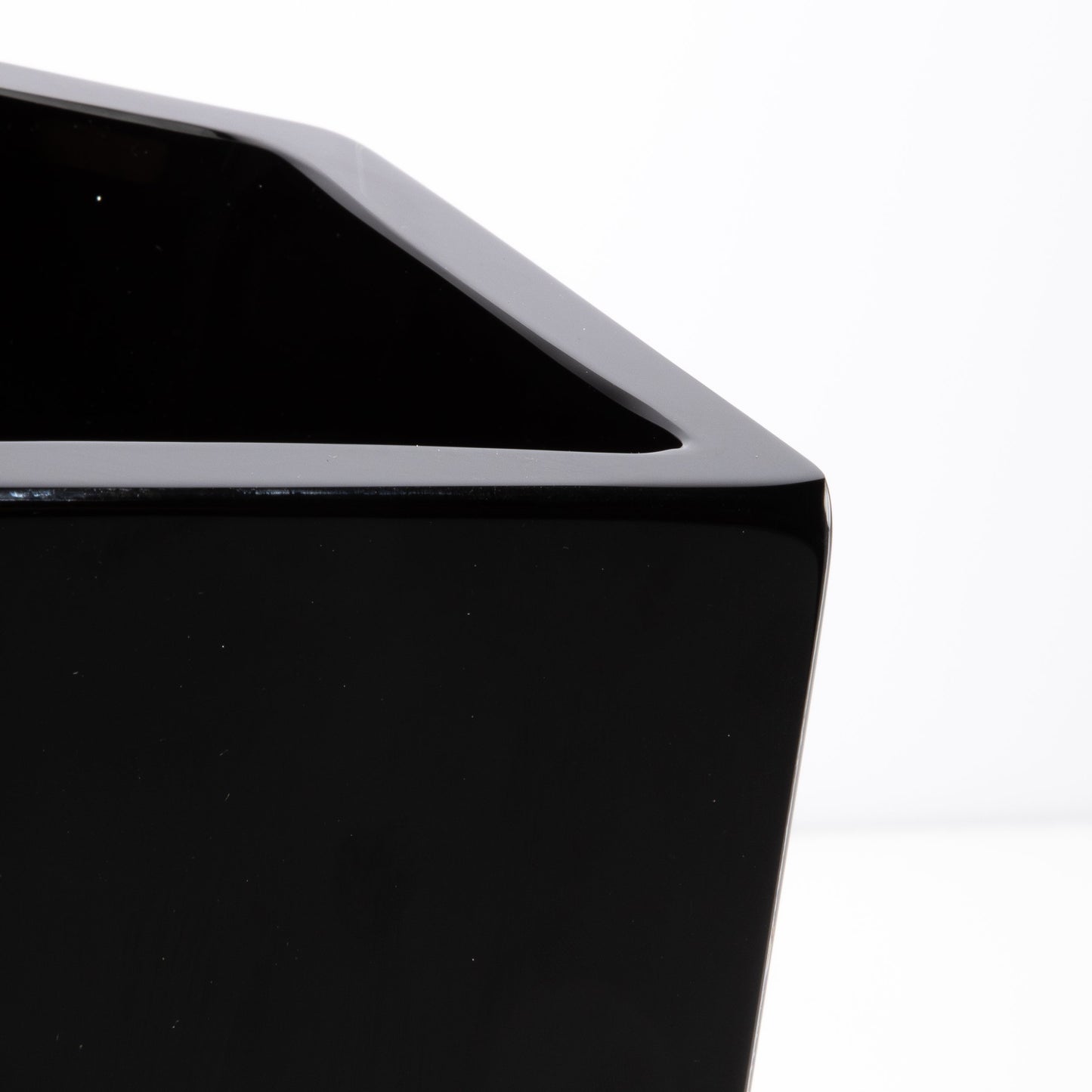 Murano Penta Vase in Onyx Black