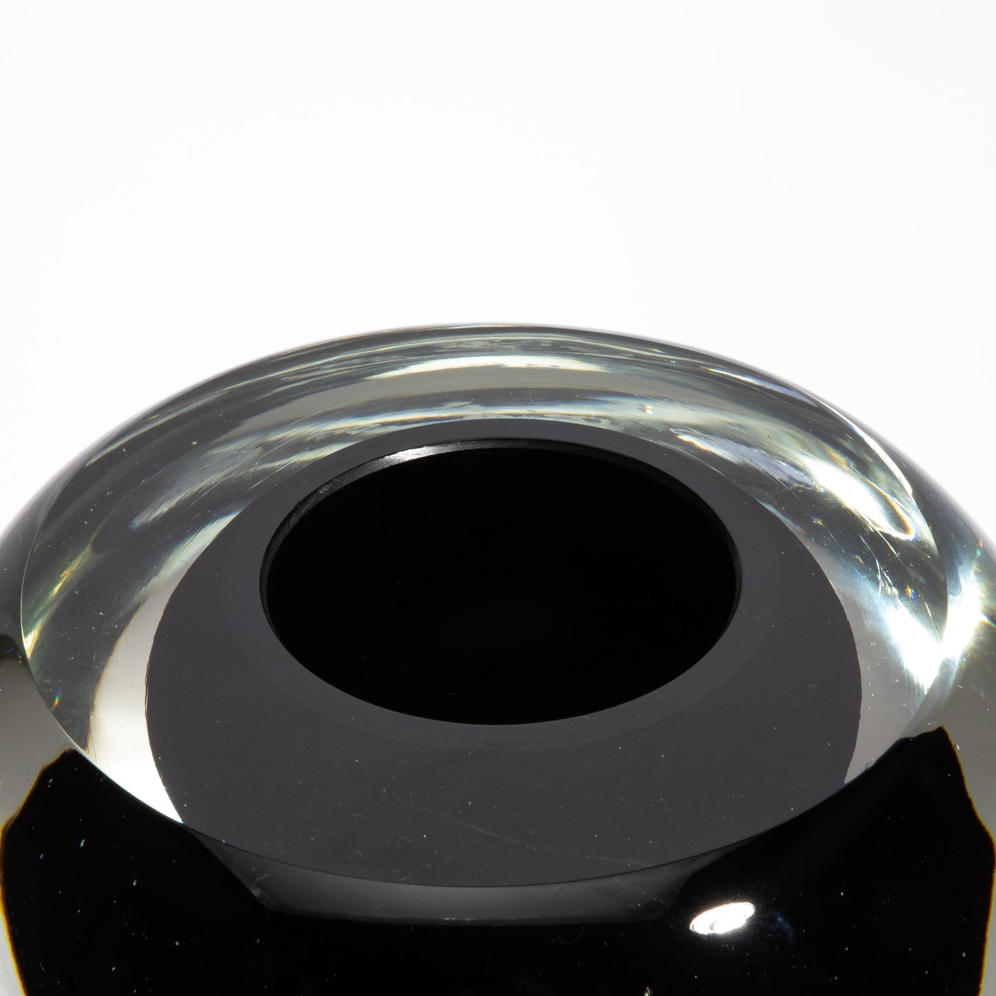 Murano Vase Sphere in Clear with Onyx Black