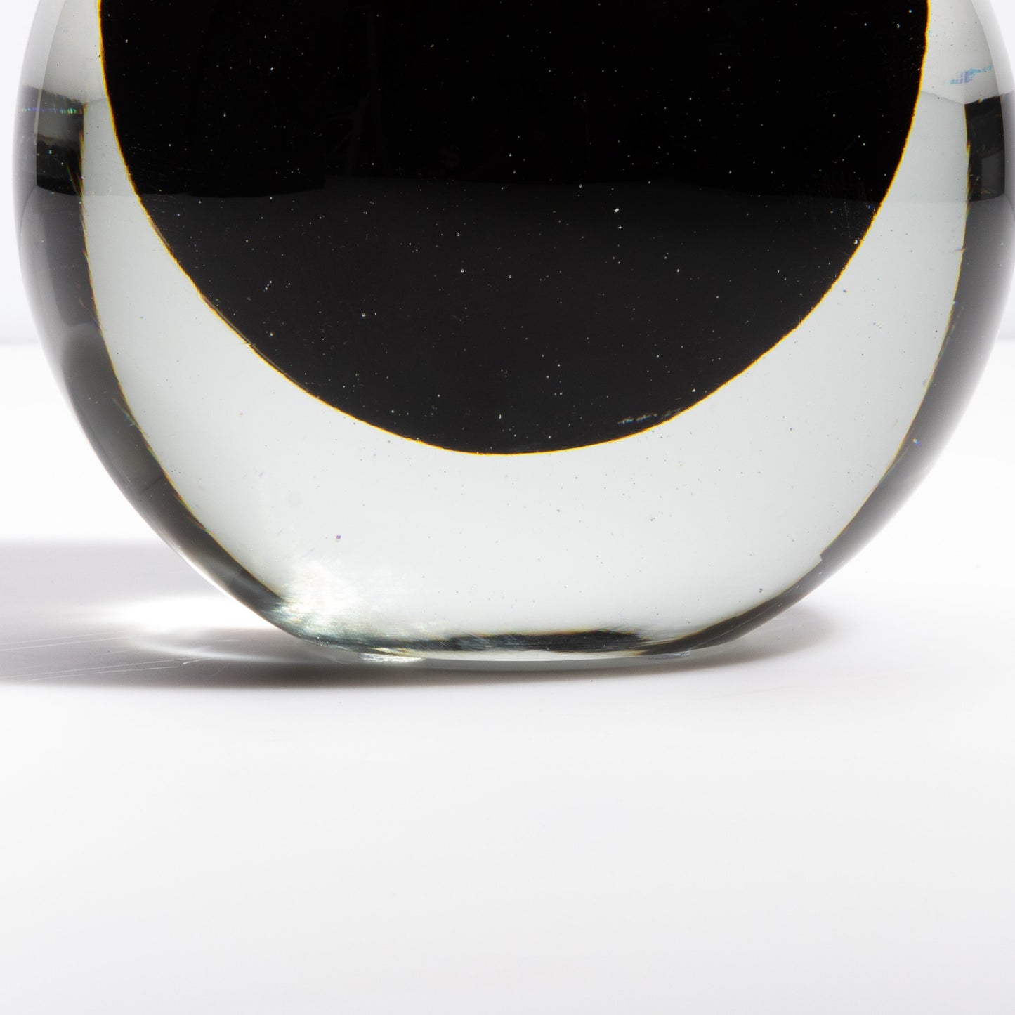 Murano Vase Sphere in Clear with Onyx Black