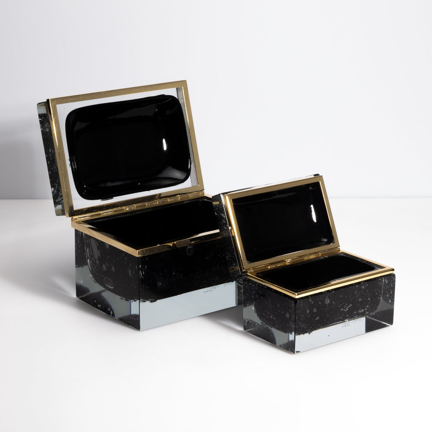 Murano Box with Bubbles and Brass Fittings in Onyx Black