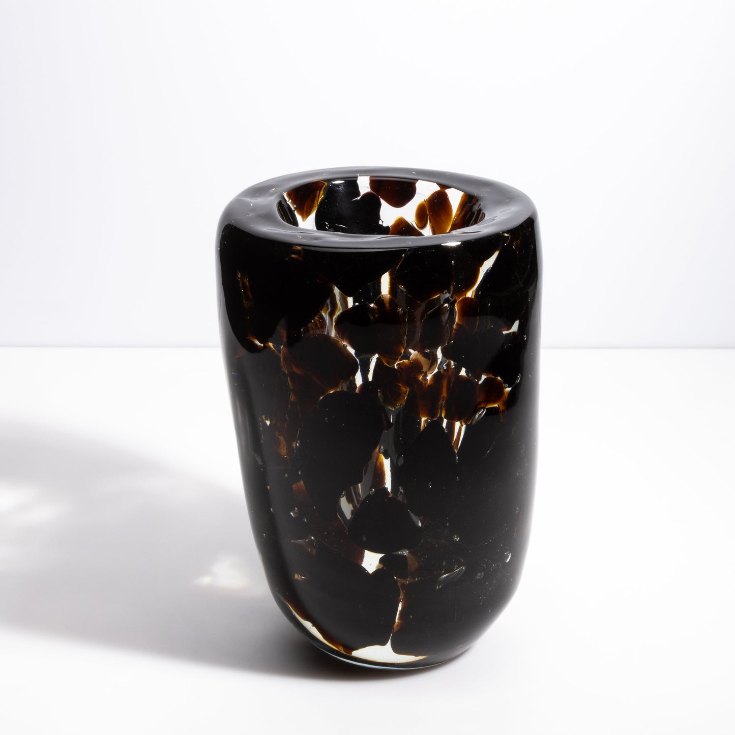 Murano Pollol Vase in Onyx Black and Dark Amber