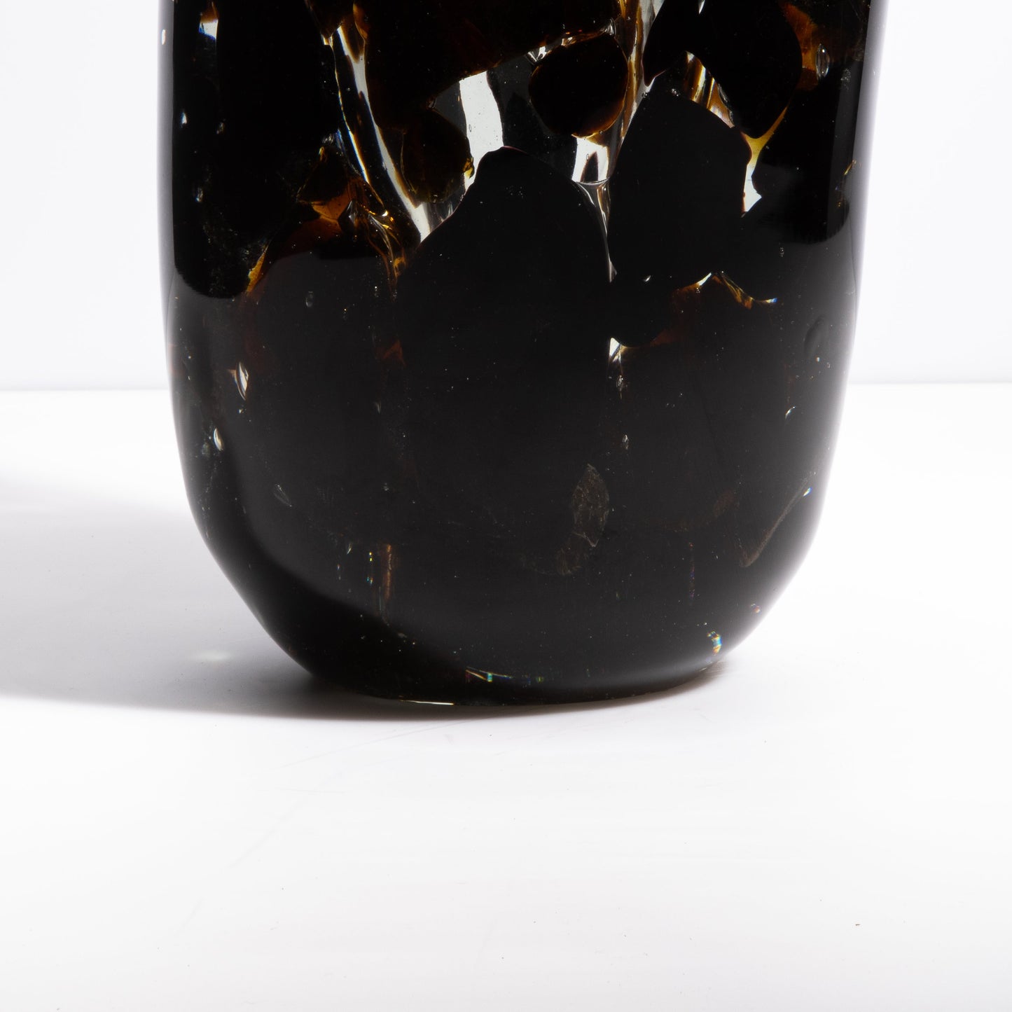 Murano Pollol Vase in Onyx Black and Dark Amber