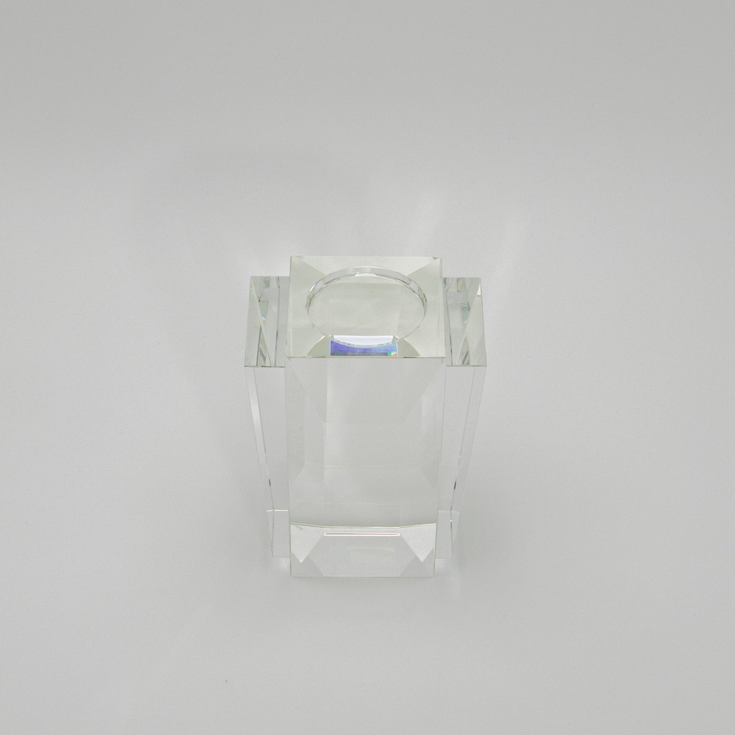 {{ product_title }} by {{ vendor }} – luxury {{ product_type }} at MOGUL