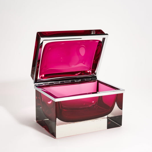 {{ product_title }} by {{ vendor }} – luxury {{ product_type }} at MOGUL