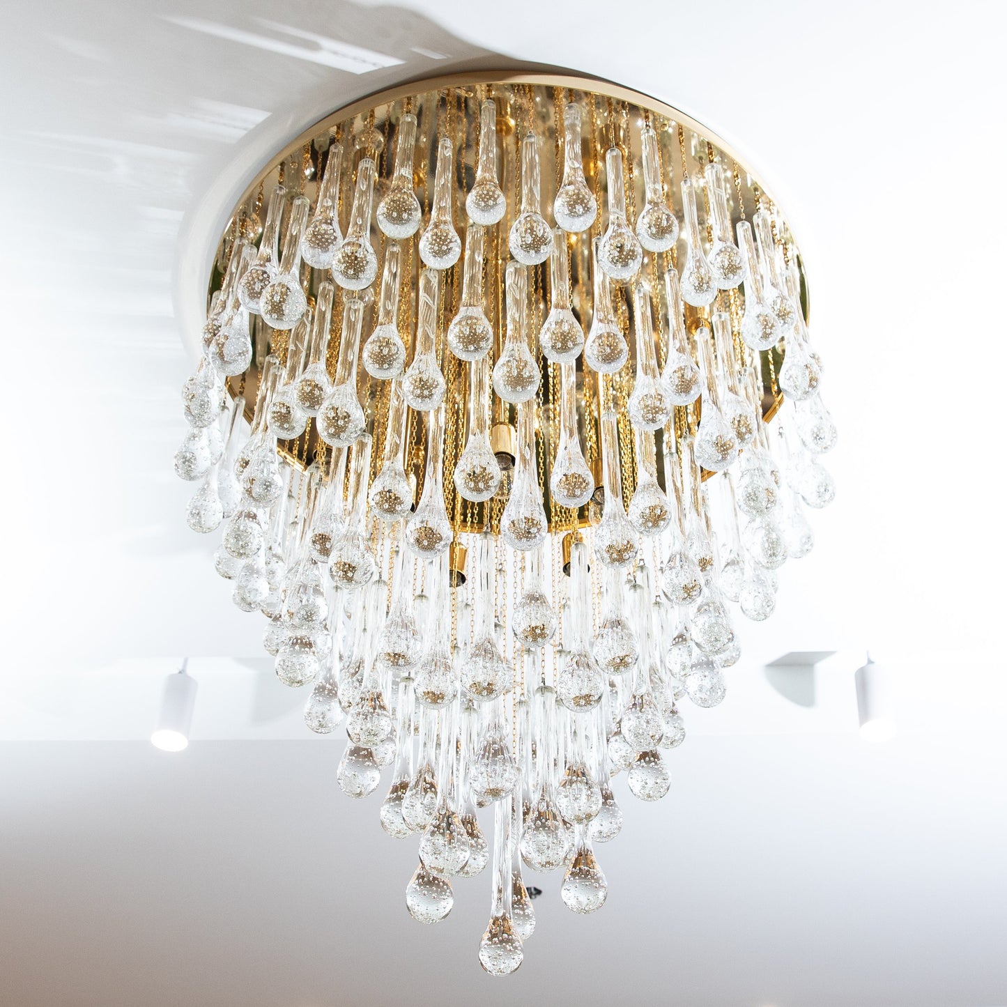 Hand-Blown Murano Raindrop Chandelier in Clear with Polished Brass Fittings
