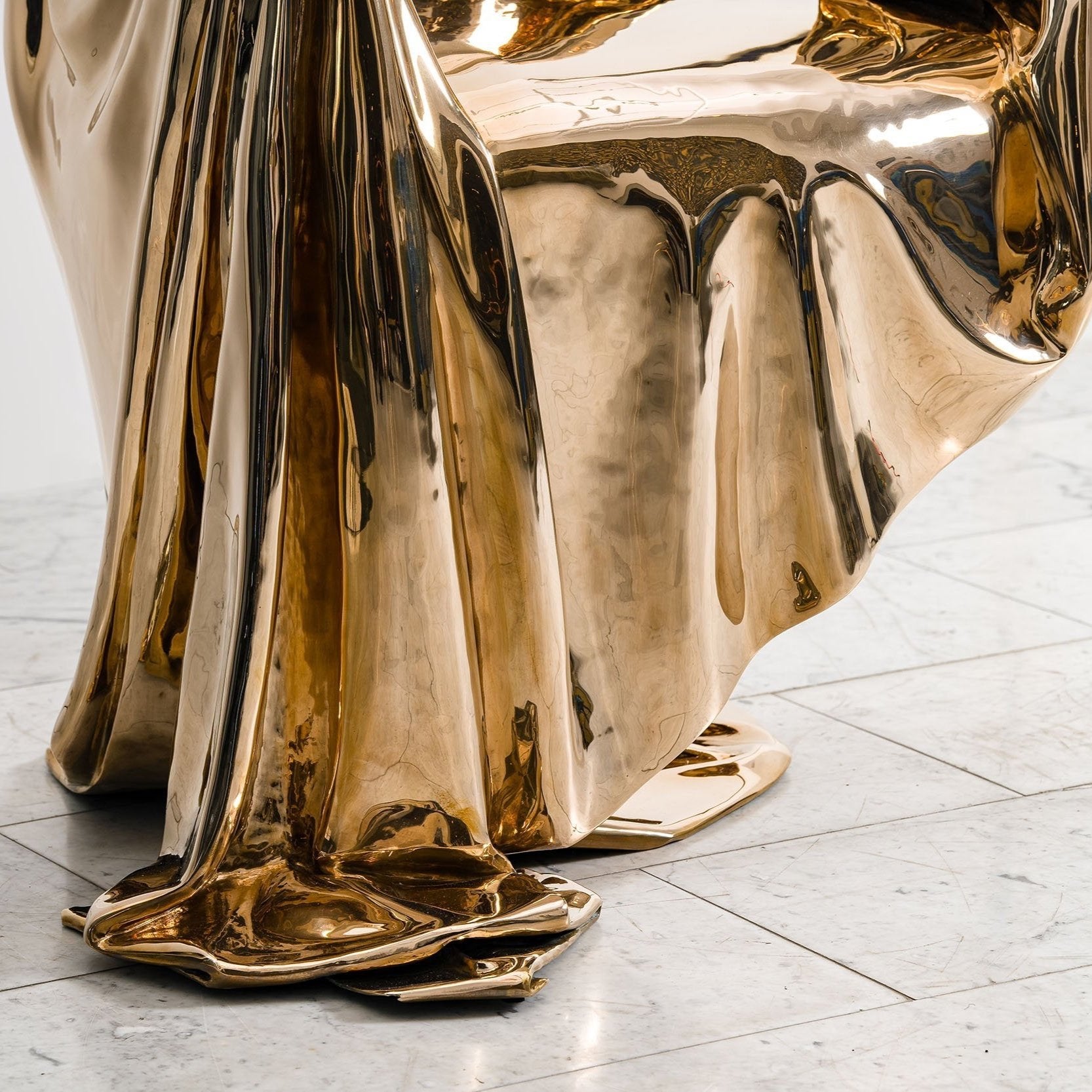 Levitaz Armchair by Katz Studio