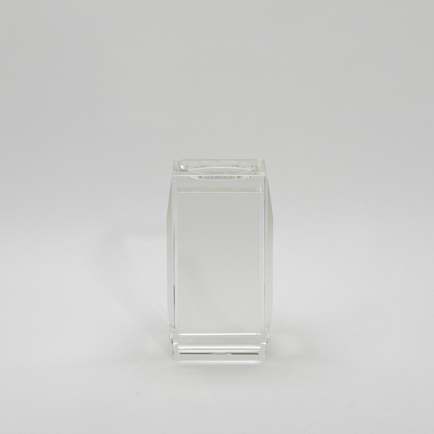 Crystal Fins Pillar by KA Glass