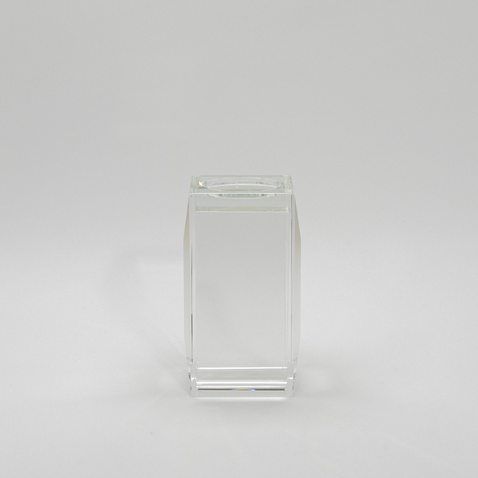 Crystal Fins Pillar by KA Glass