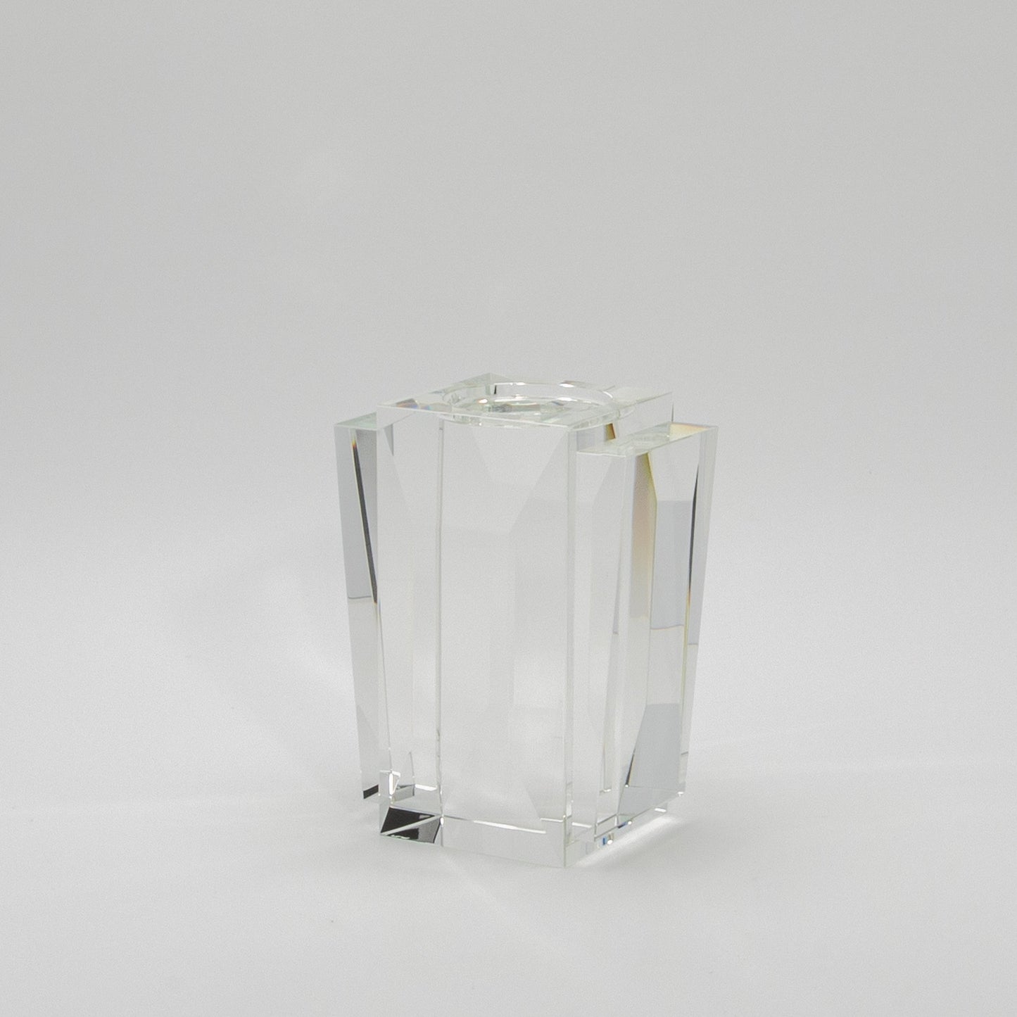 Crystal Fins Pillar by KA Glass