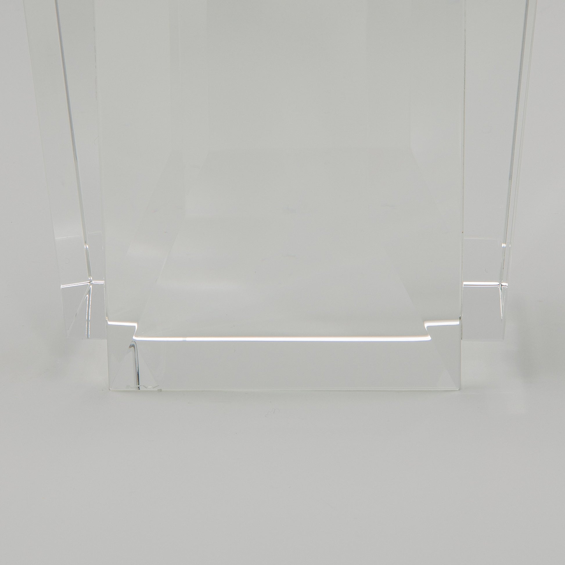 Crystal Fins Pillar by KA Glass