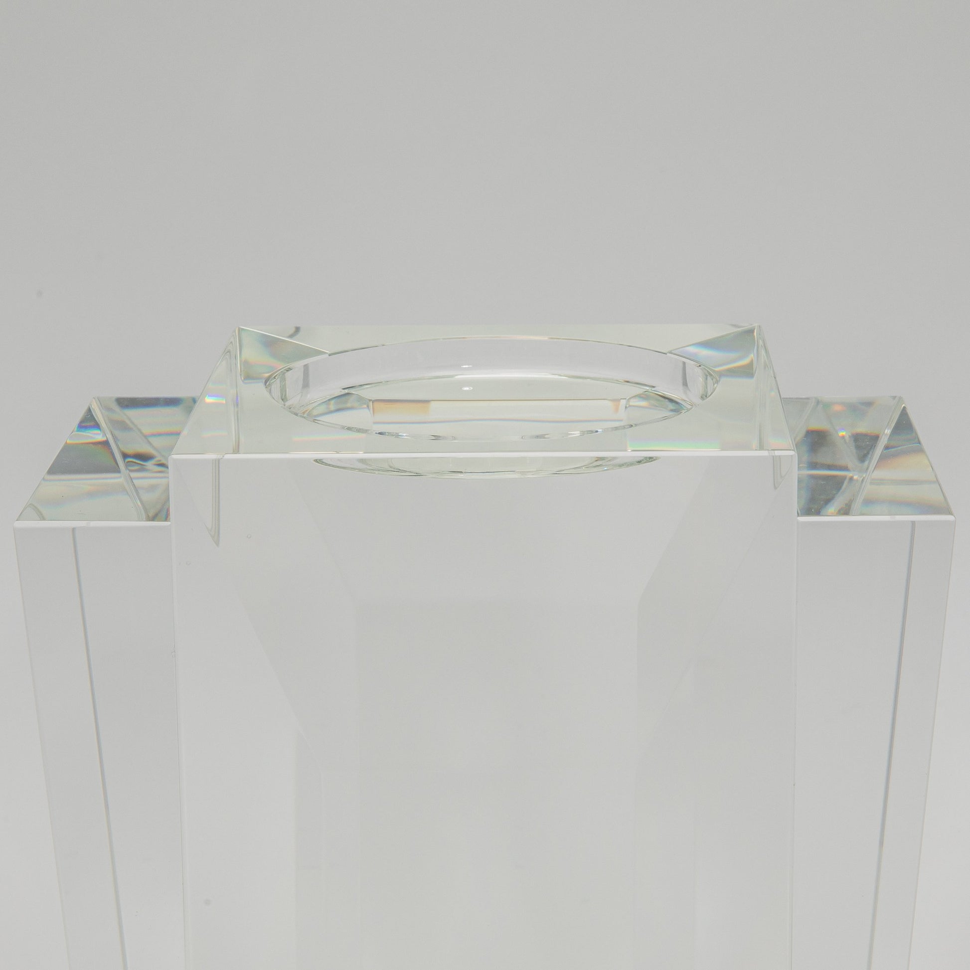 Crystal Fins Pillar by KA Glass