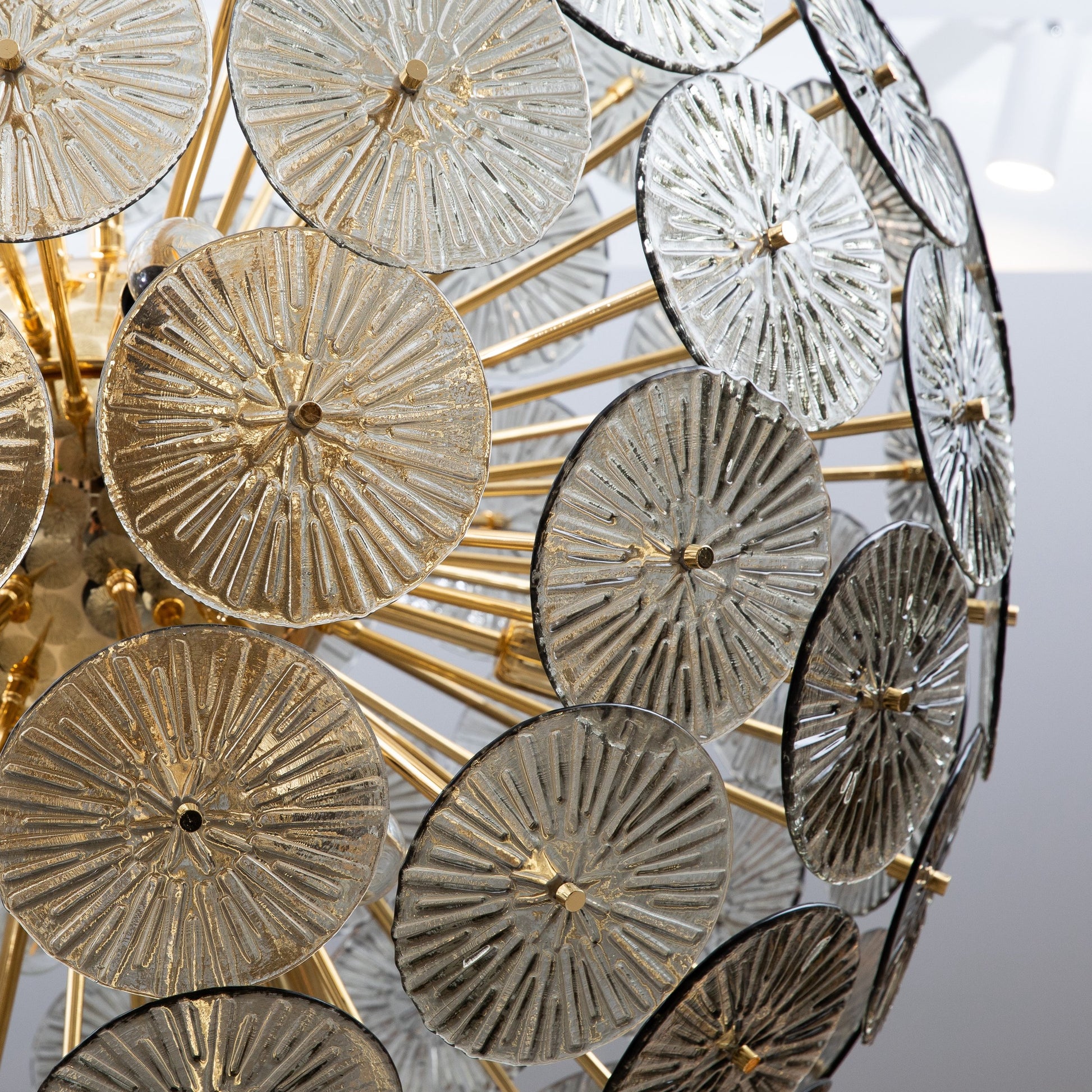 Hand-Blown Murano Sputnik Chandelier in Grey with Polished Brass Fittings