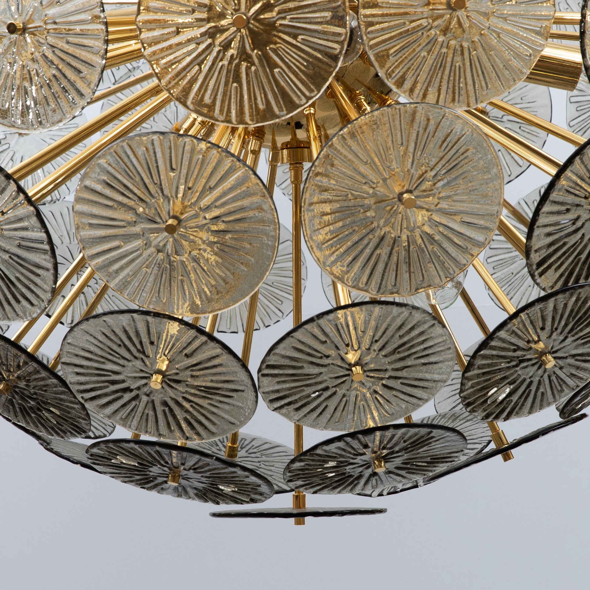 Hand-Blown Murano Sputnik Chandelier in Grey with Polished Brass Fittings