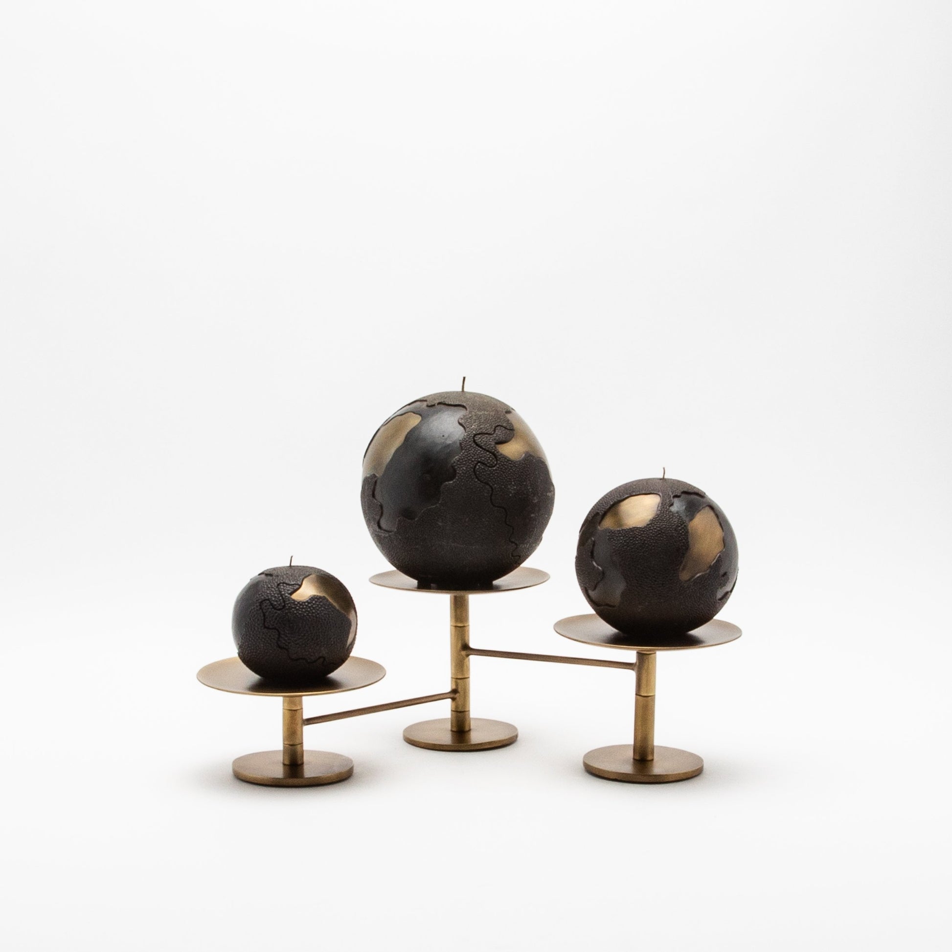 3-Top Mobile Sphere Pedestal by Patrick Coard Paris